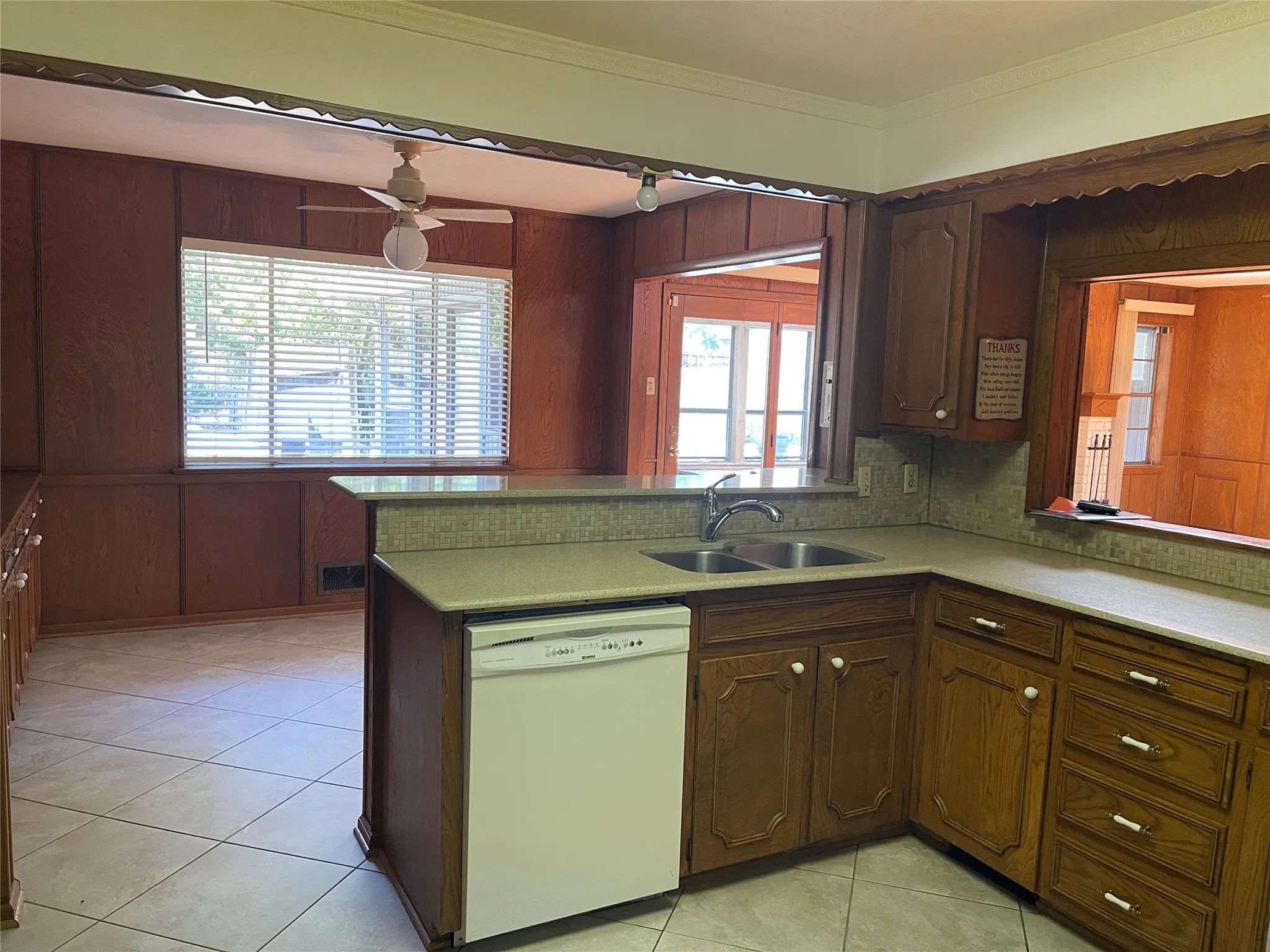 Single Family Residence For Rent in Dallas County , 5611 Meletio Lane, Dallas, Texas 75230, 4 Bedroom, 3 Bathroom, 2 Garage spaces, 2,398 Sqft, built in 1963, mls#21353255, Real Estate Agent in Dallas, Homes For Rent in Dallas county, Homes For Rent in Dallas, Realtor in Dallas Texas, Real Estate Brokerage Independent Realty Texas, Luminita Cordes Realtor