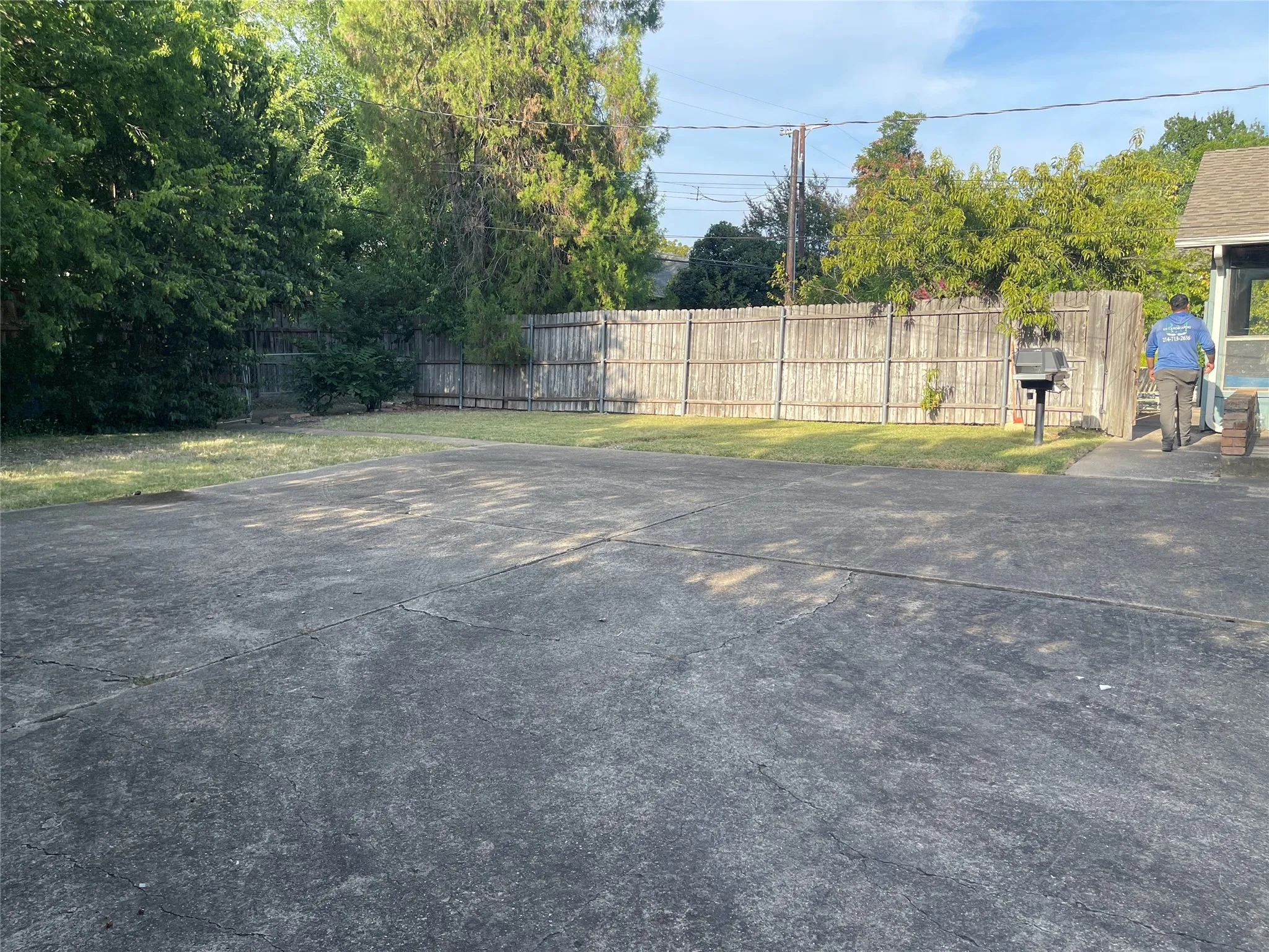 Single Family Residence For Rent in Dallas County , 5611 Meletio Lane, Dallas, Texas 75230, 4 Bedroom, 3 Bathroom, 2 Garage spaces, 2,398 Sqft, built in 1963, mls#21353255, Real Estate Agent in Dallas, Homes For Rent in Dallas county, Homes For Rent in Dallas, Realtor in Dallas Texas, Real Estate Brokerage Independent Realty Texas, Luminita Cordes Realtor