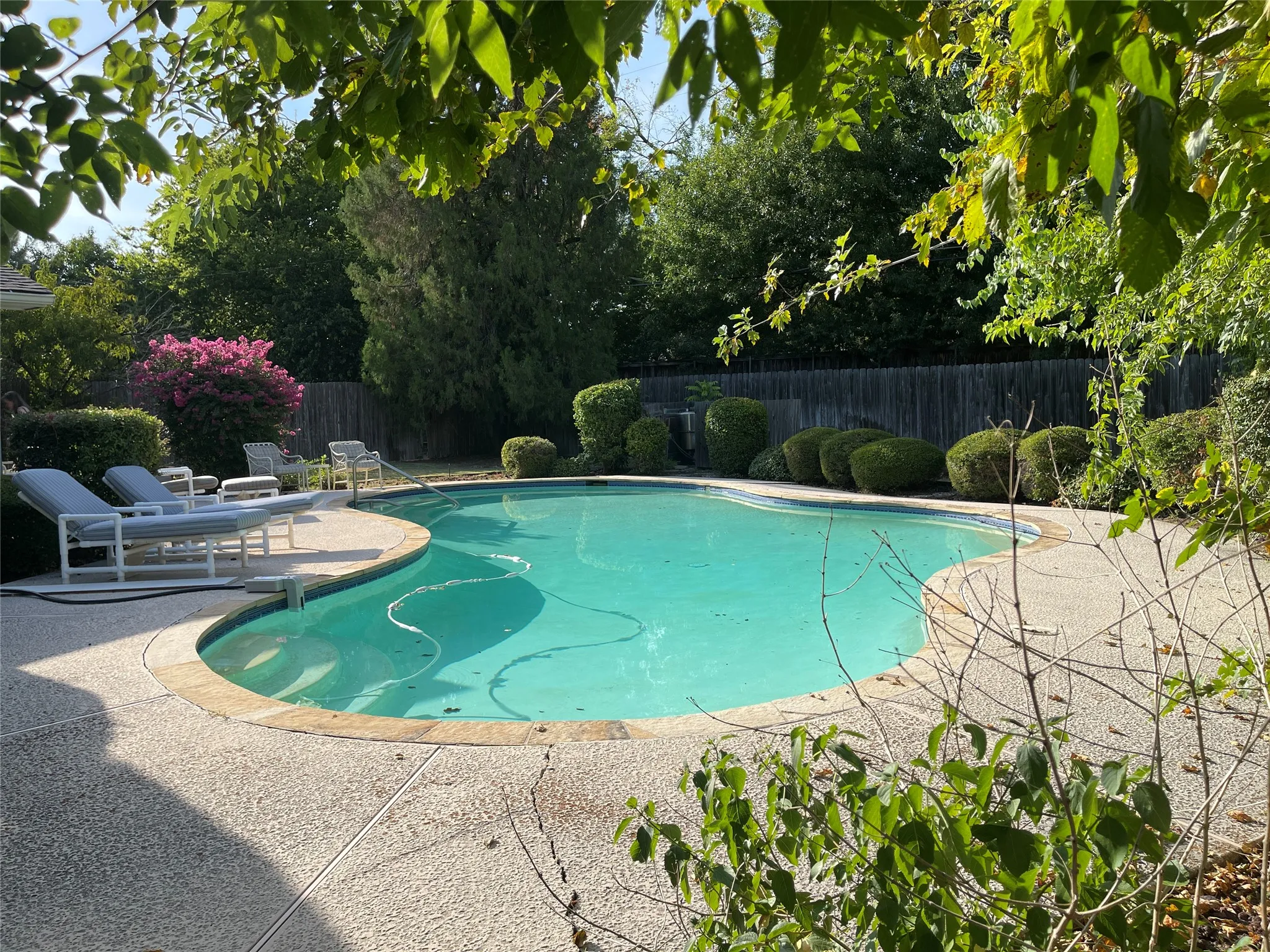 Single Family Residence For Rent in Dallas County , 5611 Meletio Lane, Dallas, Texas 75230, 4 Bedroom, 3 Bathroom, 2 Garage spaces, 2,398 Sqft, built in 1963, mls#21353255, Real Estate Agent in Dallas, Homes For Rent in Dallas county, Homes For Rent in Dallas, Realtor in Dallas Texas, Real Estate Brokerage Independent Realty Texas, Luminita Cordes Realtor
