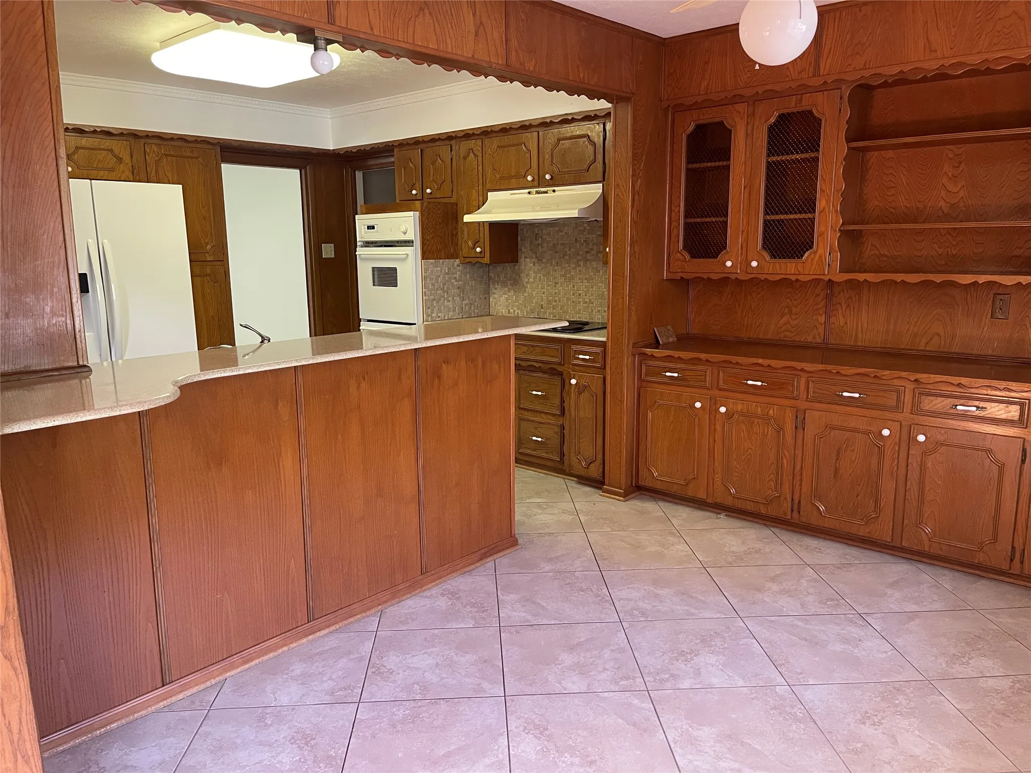 Single Family Residence For Rent in Dallas County , 5611 Meletio Lane, Dallas, Texas 75230, 4 Bedroom, 3 Bathroom, 2 Garage spaces, 2,398 Sqft, built in 1963, mls#21353255, Real Estate Agent in Dallas, Homes For Rent in Dallas county, Homes For Rent in Dallas, Realtor in Dallas Texas, Real Estate Brokerage Independent Realty Texas, Luminita Cordes Realtor
