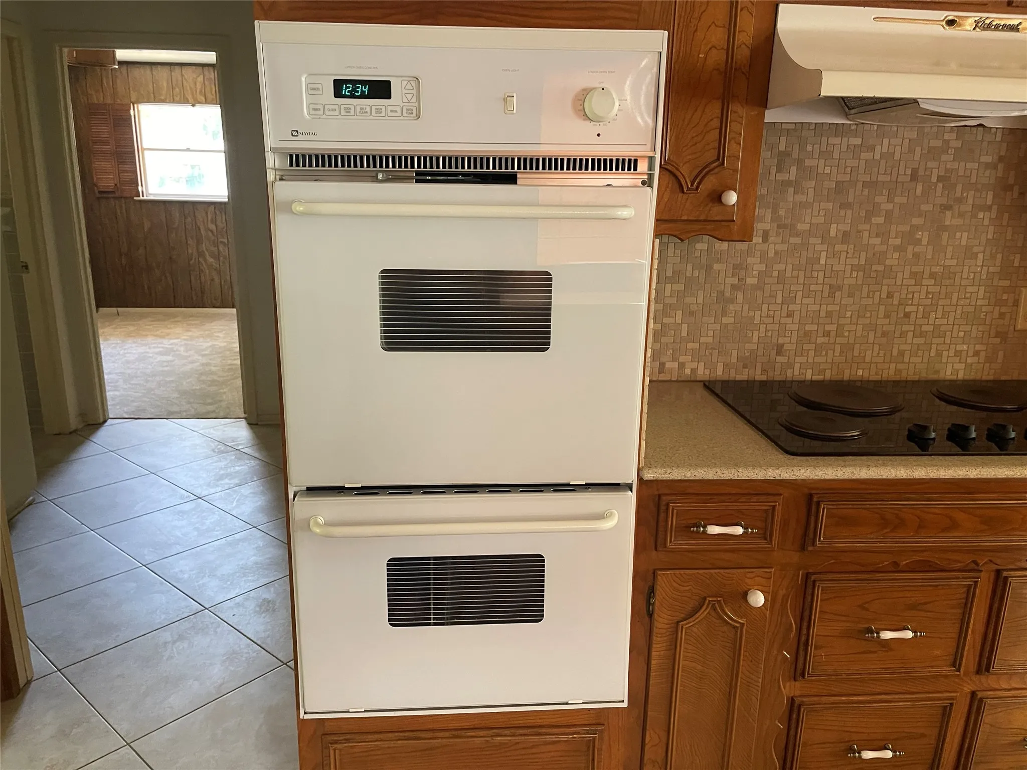 Single Family Residence For Rent in Dallas County , 5611 Meletio Lane, Dallas, Texas 75230, 4 Bedroom, 3 Bathroom, 2 Garage spaces, 2,398 Sqft, built in 1963, mls#21353255, Real Estate Agent in Dallas, Homes For Rent in Dallas county, Homes For Rent in Dallas, Realtor in Dallas Texas, Real Estate Brokerage Independent Realty Texas, Luminita Cordes Realtor