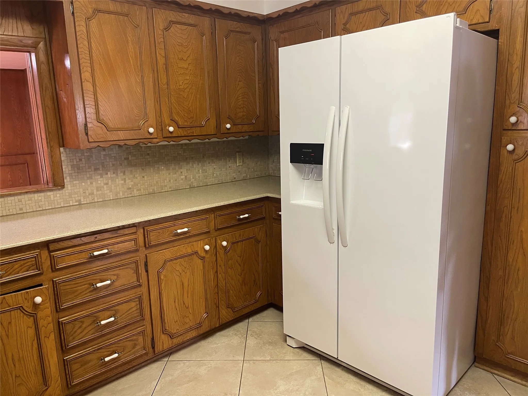 Single Family Residence For Rent in Dallas County , 5611 Meletio Lane, Dallas, Texas 75230, 4 Bedroom, 3 Bathroom, 2 Garage spaces, 2,398 Sqft, built in 1963, mls#21353255, Real Estate Agent in Dallas, Homes For Rent in Dallas county, Homes For Rent in Dallas, Realtor in Dallas Texas, Real Estate Brokerage Independent Realty Texas, Luminita Cordes Realtor