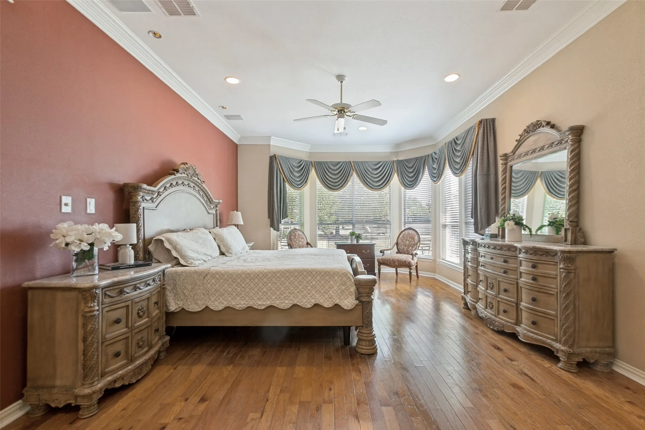 Single Family Residence For Sale in Collin County , 4306 Willow Ridge Drive, Parker, Texas 75002, 4 Bedroom, 5 Bathroom, 3 Garage spaces, 5,403 Sqft, built in 1999, mls#21353256, Real Estate Agent in Parker, Homes For Sale in Collin county, Homes For Sale in Parker, Realtor in Parker Texas, Real Estate Brokerage Independent Realty Texas, Luminita Cordes Realtor