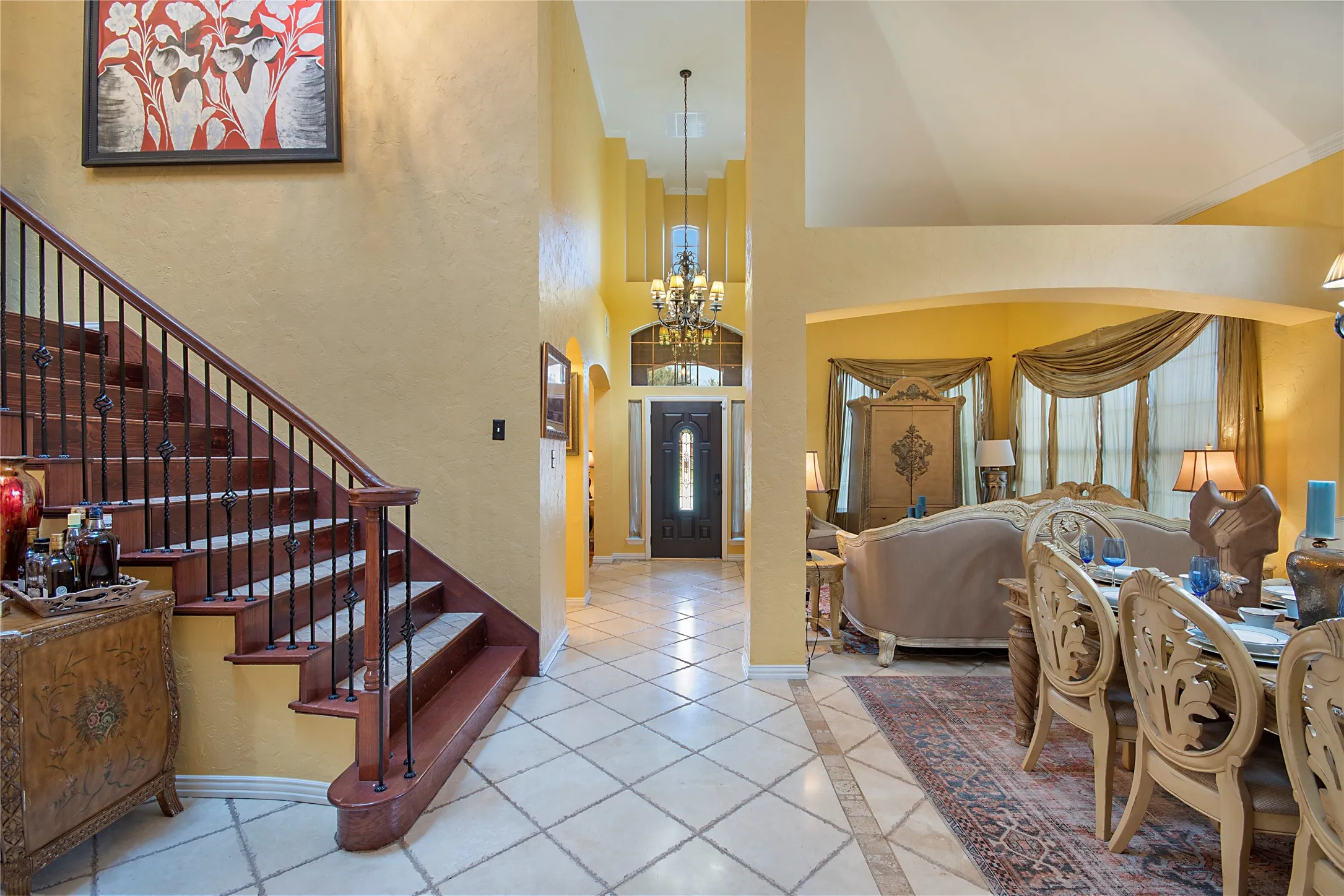 Single Family Residence For Sale in Dallas County , 663 E Sandra Lane, Grand Prairie, Texas 75052, 4 Bedroom, 4 Bathroom, 2 Garage spaces, 3,986 Sqft, built in 2003, mls#21352853, Real Estate Agent in Grand Prairie, Homes For Sale in Dallas county, Homes For Sale in Grand Prairie, Realtor in Grand Prairie Texas, Real Estate Brokerage Independent Realty Texas, Luminita Cordes Realtor