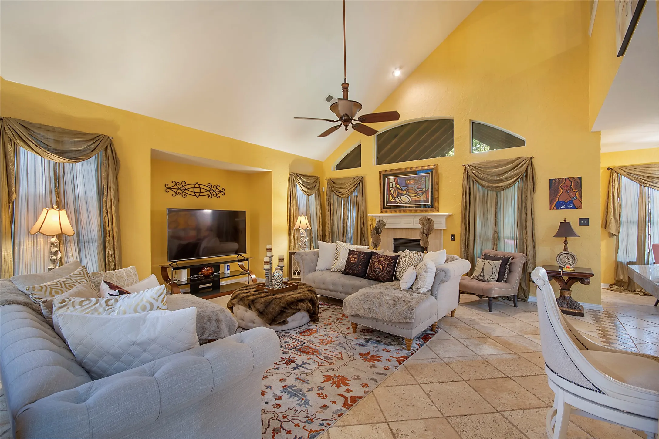Single Family Residence For Sale in Dallas County , 663 E Sandra Lane, Grand Prairie, Texas 75052, 4 Bedroom, 4 Bathroom, 2 Garage spaces, 3,986 Sqft, built in 2003, mls#21352853, Real Estate Agent in Grand Prairie, Homes For Sale in Dallas county, Homes For Sale in Grand Prairie, Realtor in Grand Prairie Texas, Real Estate Brokerage Independent Realty Texas, Luminita Cordes Realtor