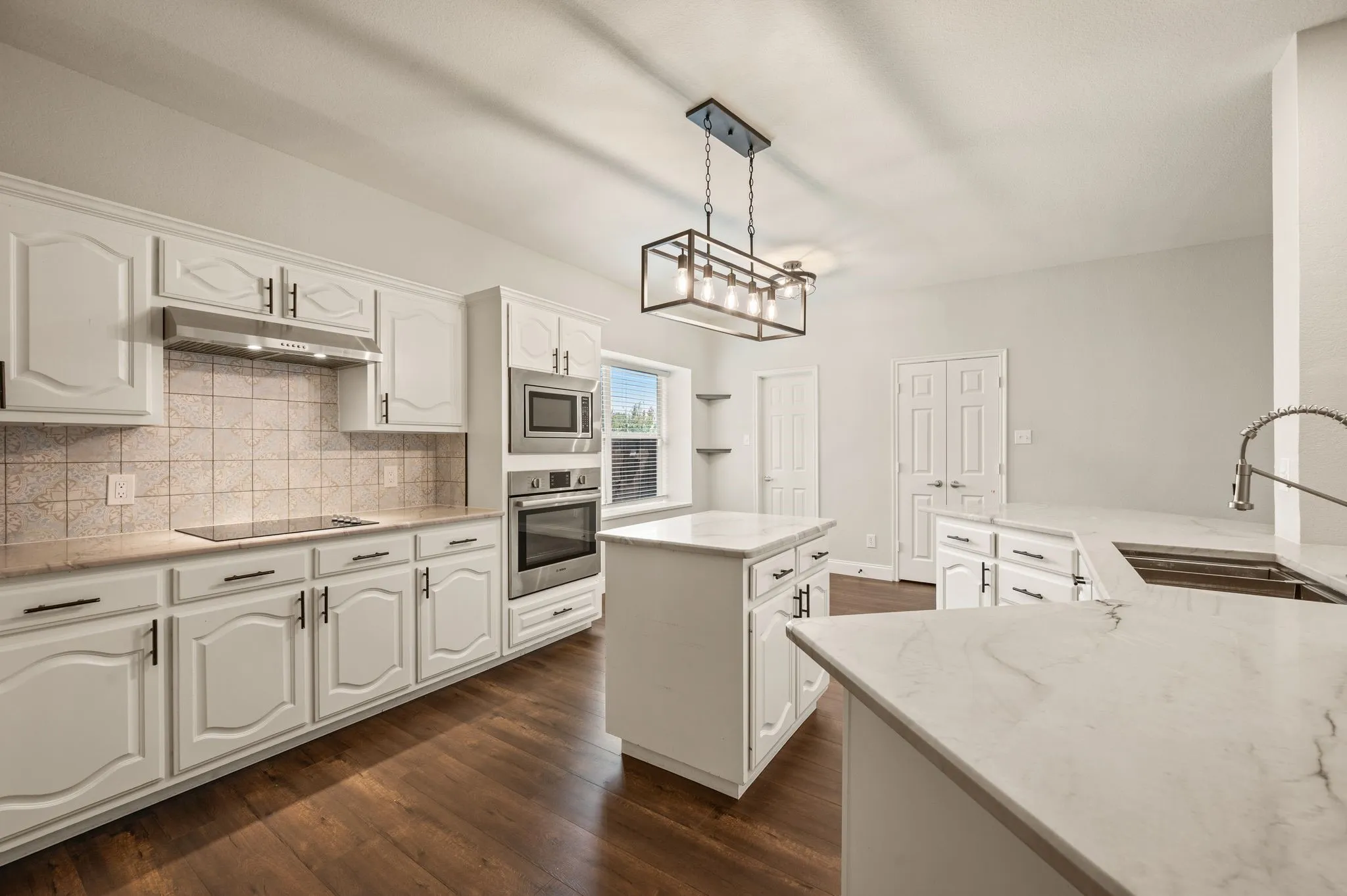 A Chef's Kitchen with tons of counter space to spread out.