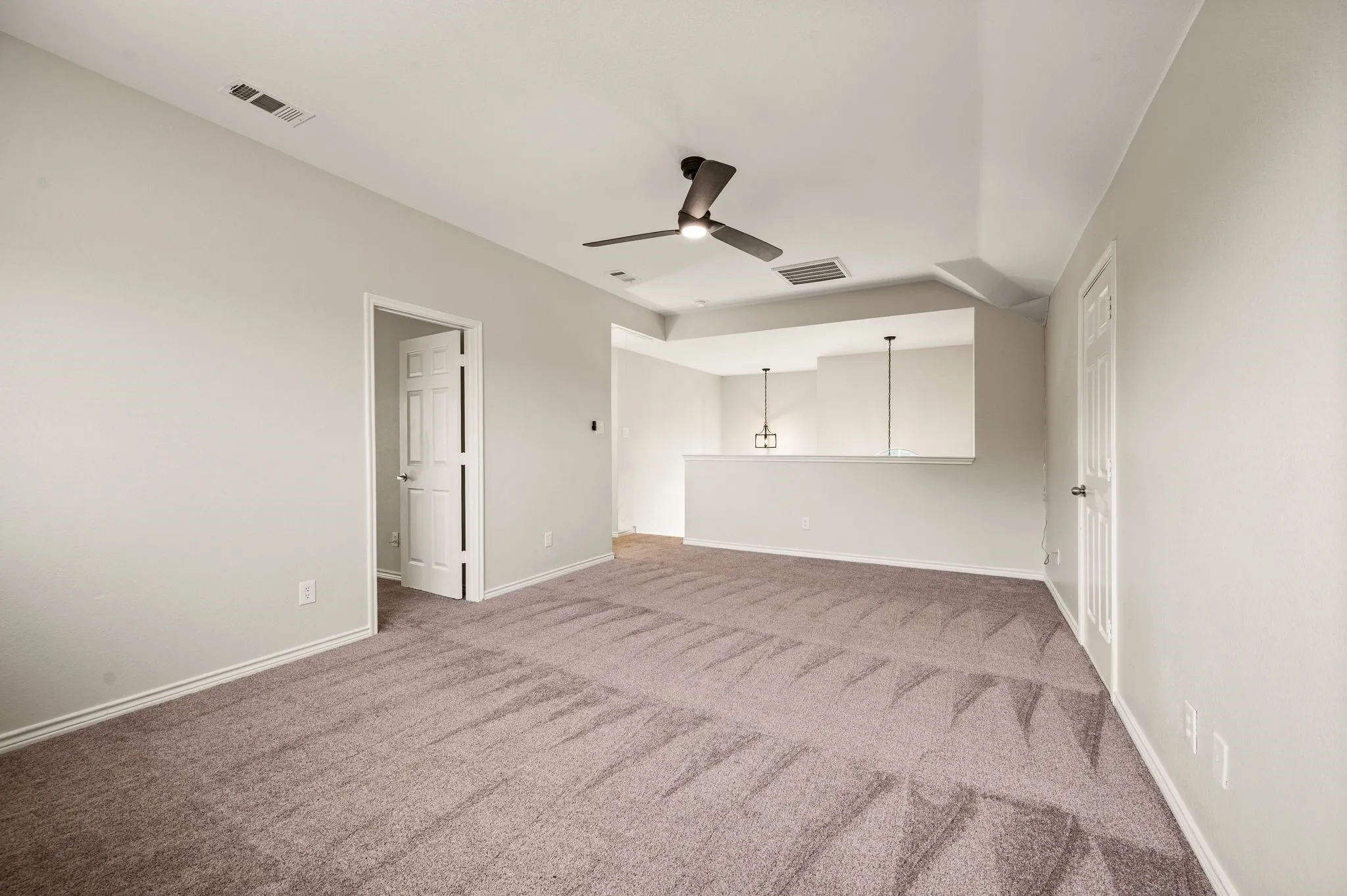 Single Family Residence For Sale in Collin County , 1215 Majestic Way, Wylie, Texas 75098, 4 Bedroom, 3 Bathroom, 2 Garage spaces, 2,860 Sqft, built in 2007, mls#21341129, Real Estate Agent in Wylie, Homes For Sale in Collin county, Homes For Sale in Wylie, Realtor in Wylie Texas, Real Estate Brokerage Independent Realty Texas, Luminita Cordes Realtor