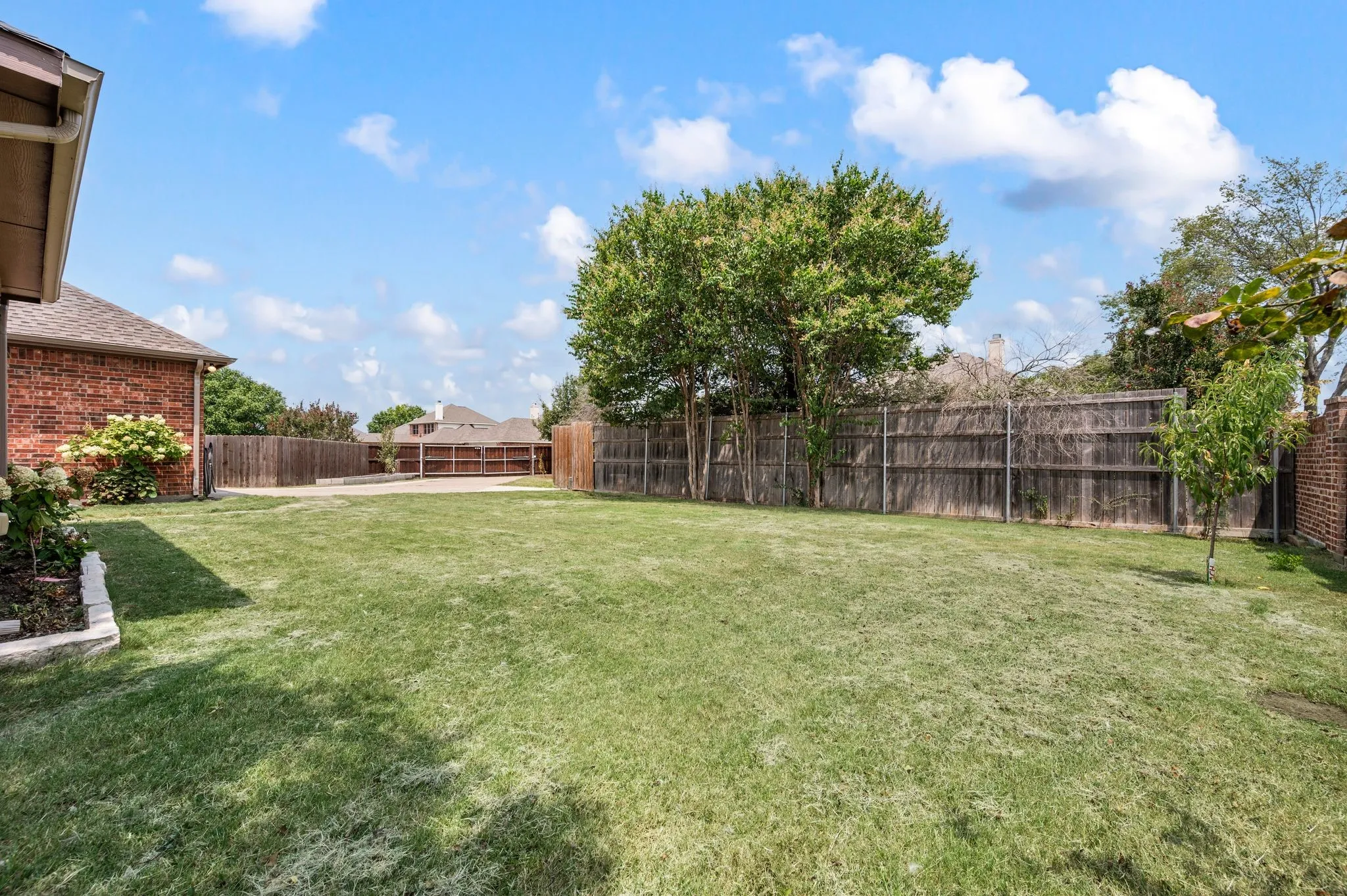 Single Family Residence For Sale in Collin County , 1215 Majestic Way, Wylie, Texas 75098, 4 Bedroom, 3 Bathroom, 2 Garage spaces, 2,860 Sqft, built in 2007, mls#21341129, Real Estate Agent in Wylie, Homes For Sale in Collin county, Homes For Sale in Wylie, Realtor in Wylie Texas, Real Estate Brokerage Independent Realty Texas, Luminita Cordes Realtor