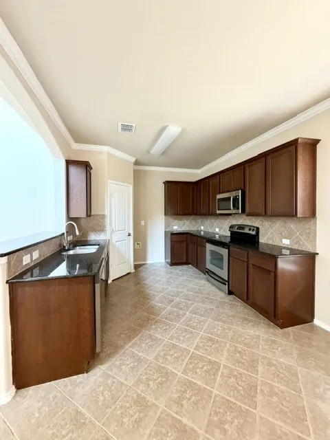 Single Family Residence For Sale in Denton County , 8920 Eastwood Avenue, Cross Roads, Texas 76227, 3 Bedroom, 3 Bathroom, 2 Garage spaces, 1,828 Sqft, built in 2012, mls#21346260, Real Estate Agent in Cross Roads, Homes For Sale in Denton county, Homes For Sale in Cross Roads, Realtor in Cross Roads Texas, Real Estate Brokerage Independent Realty Texas, Luminita Cordes Realtor