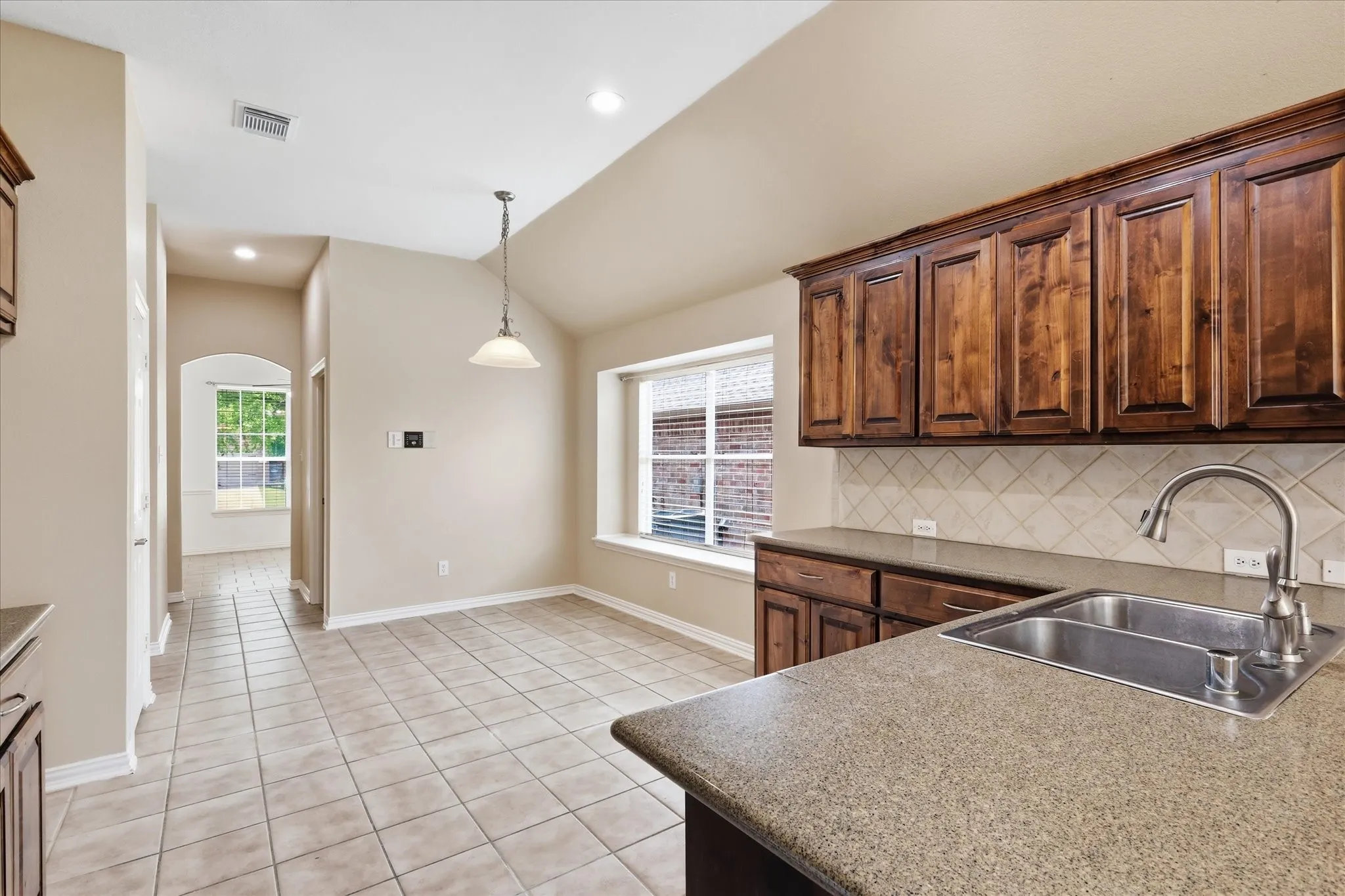 Single Family Residence For Sale in Denton County , 2725 Waterdance Drive, Little Elm, Texas 75068, 3 Bedrooms, 2 Bathrooms, 2 Garage spaces, 1,856 Sqft, built in 2006, Price $346,500, mls#21353253, Real Estate Agent in Little Elm, Homes For Sale in Denton county, Homes For Sale in Little Elm, Realtor in Little Elm Texas, Real Estate Brokerage Independent Realty Texas, Luminita Cordes Realtor