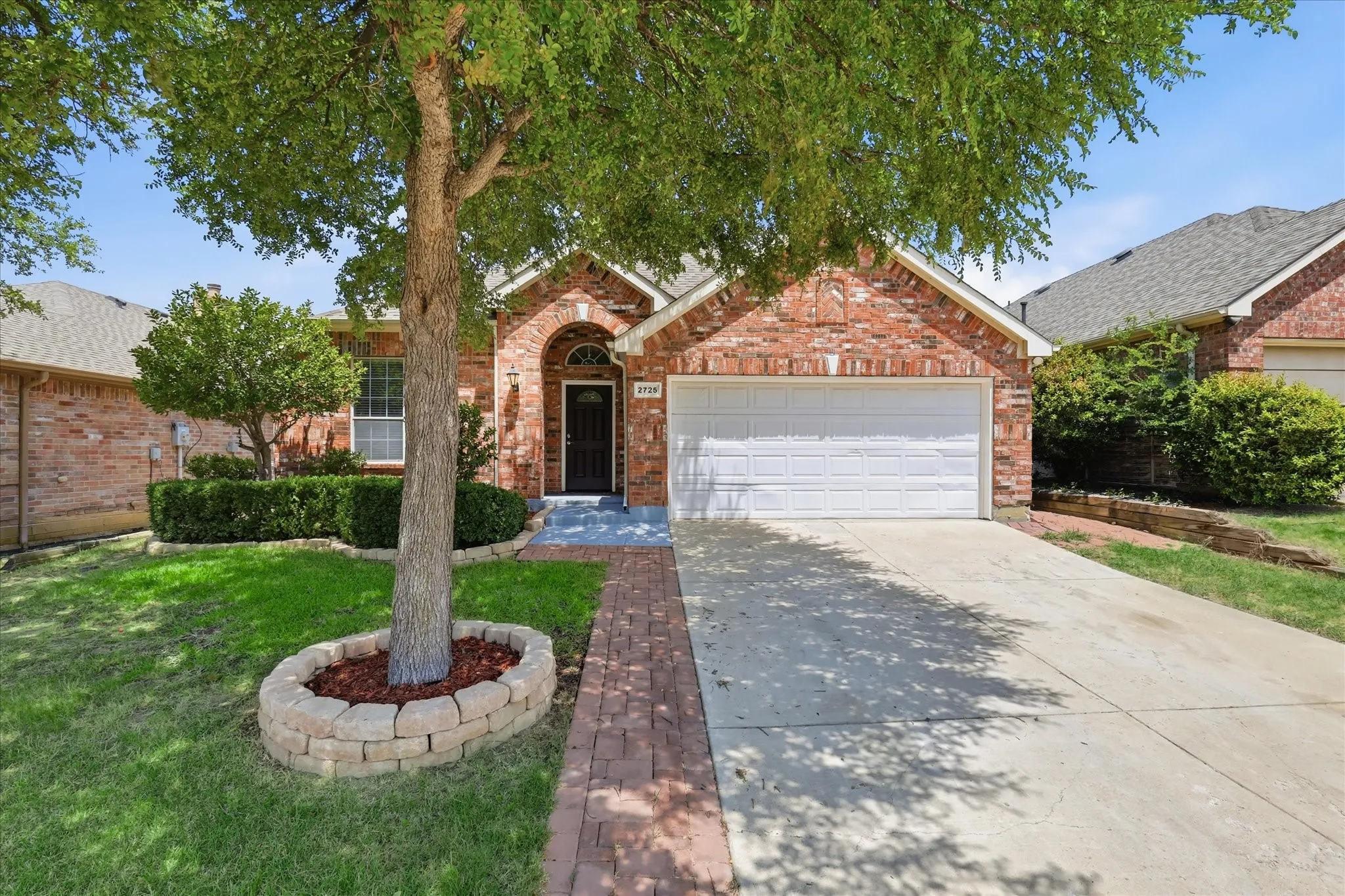 Single Family Residence For Sale in Denton County , 2725 Waterdance Drive, Little Elm, Texas 75068, 3 Bedrooms, 2 Bathrooms, 2 Garage spaces, 1,856 Sqft, built in 2006, Price $346,500, mls#21353253, Real Estate Agent in Little Elm, Homes For Sale in Denton county, Homes For Sale in Little Elm, Realtor in Little Elm Texas, Real Estate Brokerage Independent Realty Texas, Luminita Cordes Realtor