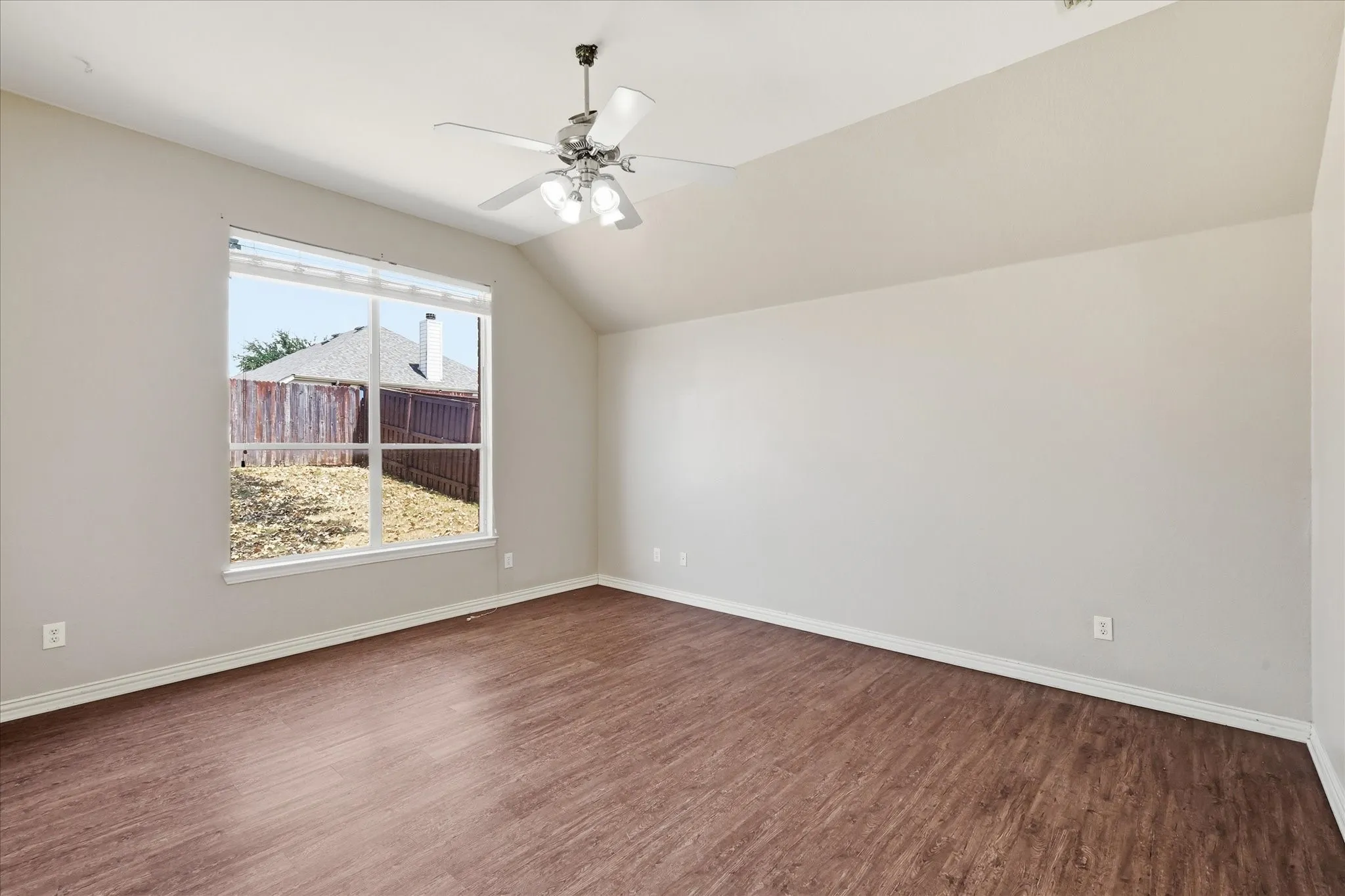 Single Family Residence For Sale in Denton County , 2725 Waterdance Drive, Little Elm, Texas 75068, 3 Bedrooms, 2 Bathrooms, 2 Garage spaces, 1,856 Sqft, built in 2006, Price $346,500, mls#21353253, Real Estate Agent in Little Elm, Homes For Sale in Denton county, Homes For Sale in Little Elm, Realtor in Little Elm Texas, Real Estate Brokerage Independent Realty Texas, Luminita Cordes Realtor