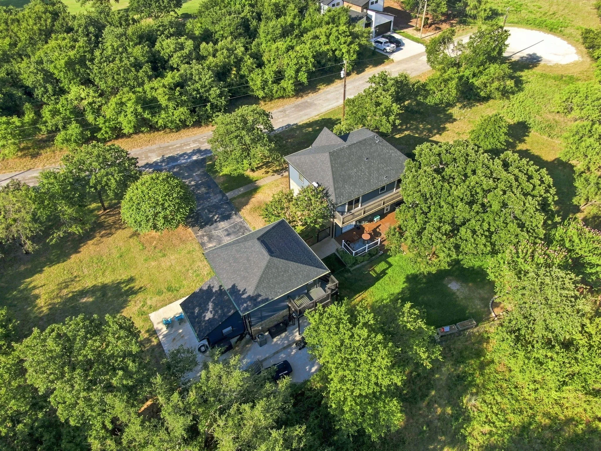 Single Family Residence For Sale in Hill County , 27172 Whispering Meadow Drive, Whitney, Texas 76692, 5 Bedroom, 4 Bathroom, 2 Garage spaces, 2,792 Sqft, built in 1996, mls#21350329, Real Estate Agent in Whitney, Homes For Sale in Hill county, Homes For Sale in Whitney, Realtor in Whitney Texas, Real Estate Brokerage Independent Realty Texas, Luminita Cordes Realtor