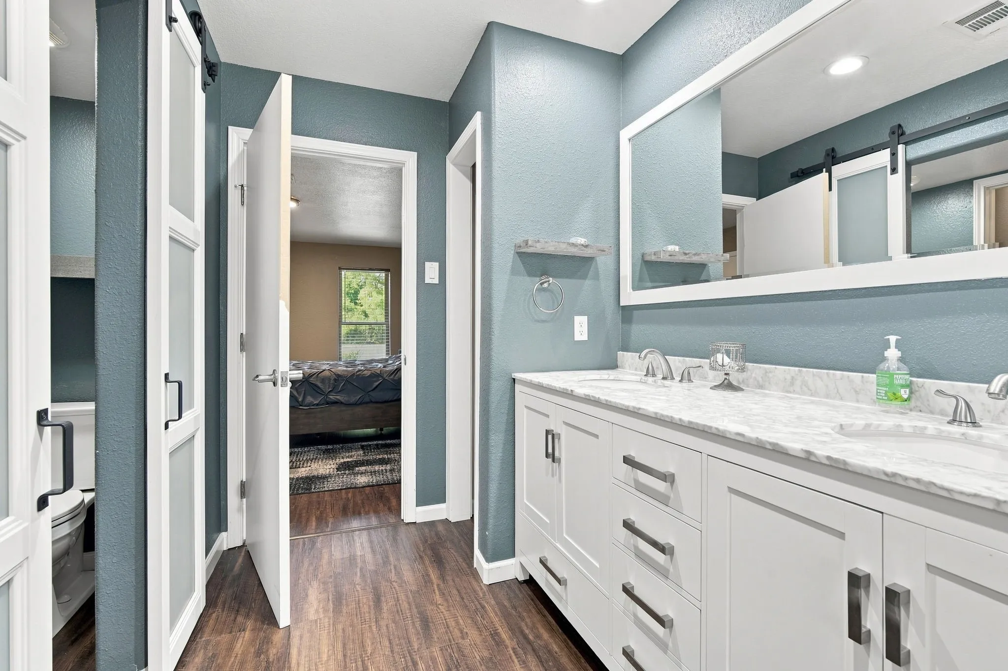 Single Family Residence For Sale in Hill County , 27172 Whispering Meadow Drive, Whitney, Texas 76692, 5 Bedroom, 4 Bathroom, 2 Garage spaces, 2,792 Sqft, built in 1996, mls#21350329, Real Estate Agent in Whitney, Homes For Sale in Hill county, Homes For Sale in Whitney, Realtor in Whitney Texas, Real Estate Brokerage Independent Realty Texas, Luminita Cordes Realtor