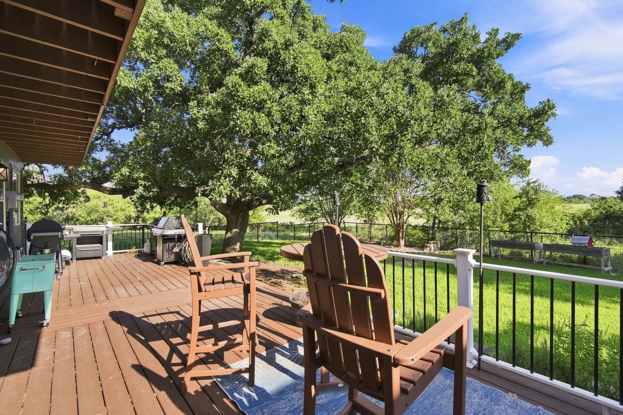 Single Family Residence For Sale in Hill County , 27172 Whispering Meadow Drive, Whitney, Texas 76692, 5 Bedroom, 4 Bathroom, 2 Garage spaces, 2,792 Sqft, built in 1996, mls#21350329, Real Estate Agent in Whitney, Homes For Sale in Hill county, Homes For Sale in Whitney, Realtor in Whitney Texas, Real Estate Brokerage Independent Realty Texas, Luminita Cordes Realtor