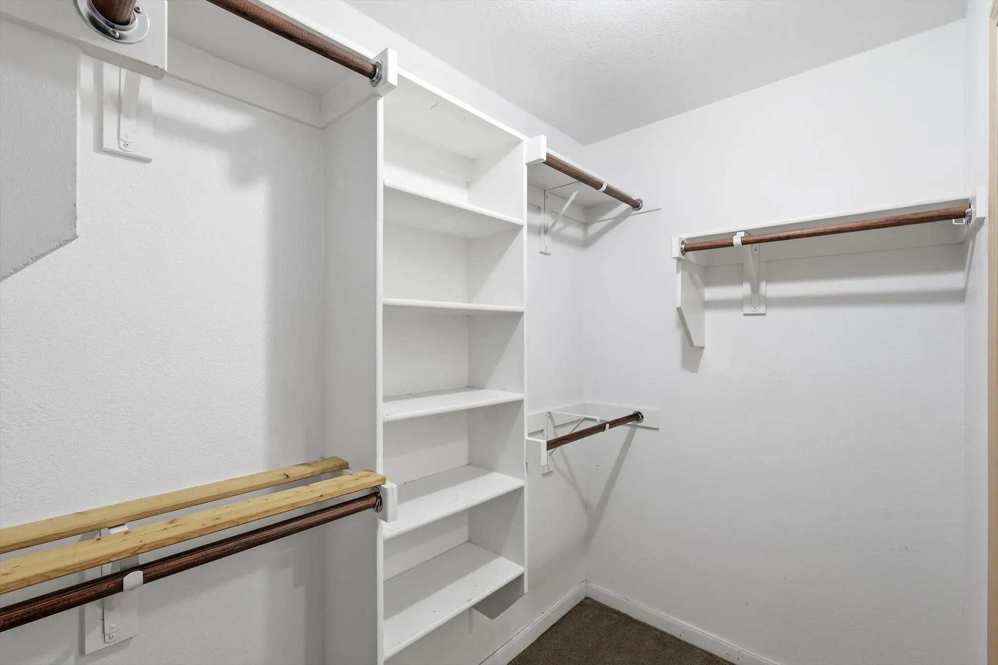 Single Family Residence For Rent in Denton County , 2340 Evening Song Drive, Little Elm, Texas 75068, 3 Bedrooms, 2 Bathrooms, 2 Garage spaces, 1,525 Sqft, built in 2005, Price $2,000, mls#21352309, Real Estate Agent in Little Elm, Homes For Rent in Denton county, Homes For Rent in Little Elm, Realtor in Little Elm Texas, Real Estate Brokerage Independent Realty Texas, Luminita Cordes Realtor