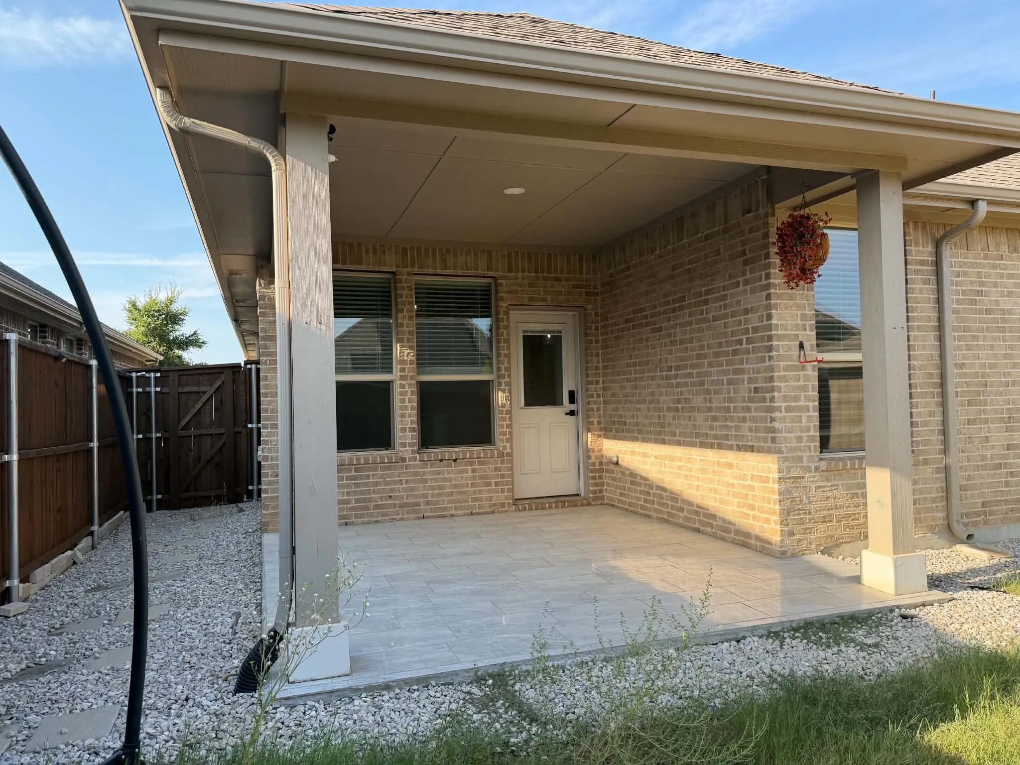 Single Family Residence For Sale in Denton County , 1033 Almond Street, Hickory Creek, Texas 75065, 4 Bedroom, 2 Bathroom, 2 Garage spaces, 1,809 Sqft, built in 2021, mls#21353277, Real Estate Agent in Hickory Creek, Homes For Sale in Denton county, Homes For Sale in Hickory Creek, Realtor in Hickory Creek Texas, Real Estate Brokerage Independent Realty Texas, Luminita Cordes Realtor
