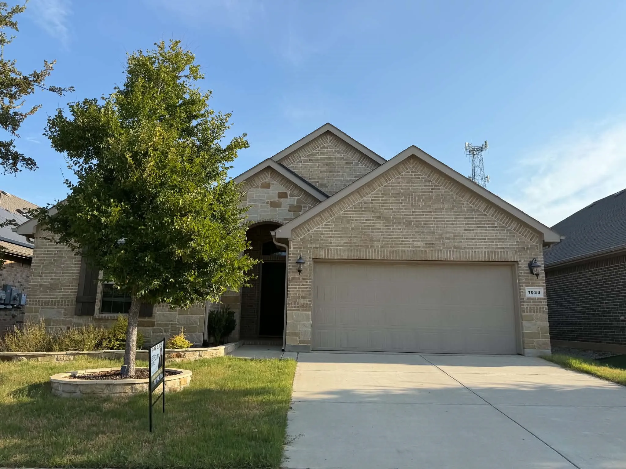 Single Family Residence For Sale in Denton County , 1033 Almond Street, Hickory Creek, Texas 75065, 4 Bedroom, 2 Bathroom, 2 Garage spaces, 1,809 Sqft, built in 2021, mls#21353277, Real Estate Agent in Hickory Creek, Homes For Sale in Denton county, Homes For Sale in Hickory Creek, Realtor in Hickory Creek Texas, Real Estate Brokerage Independent Realty Texas, Luminita Cordes Realtor
