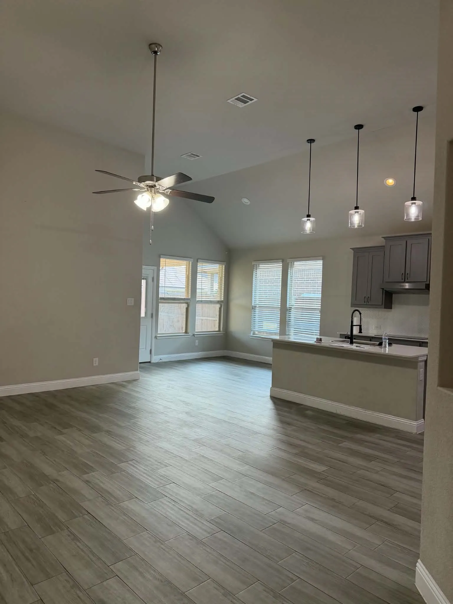 Single Family Residence For Sale in Denton County , 1033 Almond Street, Hickory Creek, Texas 75065, 4 Bedroom, 2 Bathroom, 2 Garage spaces, 1,809 Sqft, built in 2021, mls#21353277, Real Estate Agent in Hickory Creek, Homes For Sale in Denton county, Homes For Sale in Hickory Creek, Realtor in Hickory Creek Texas, Real Estate Brokerage Independent Realty Texas, Luminita Cordes Realtor