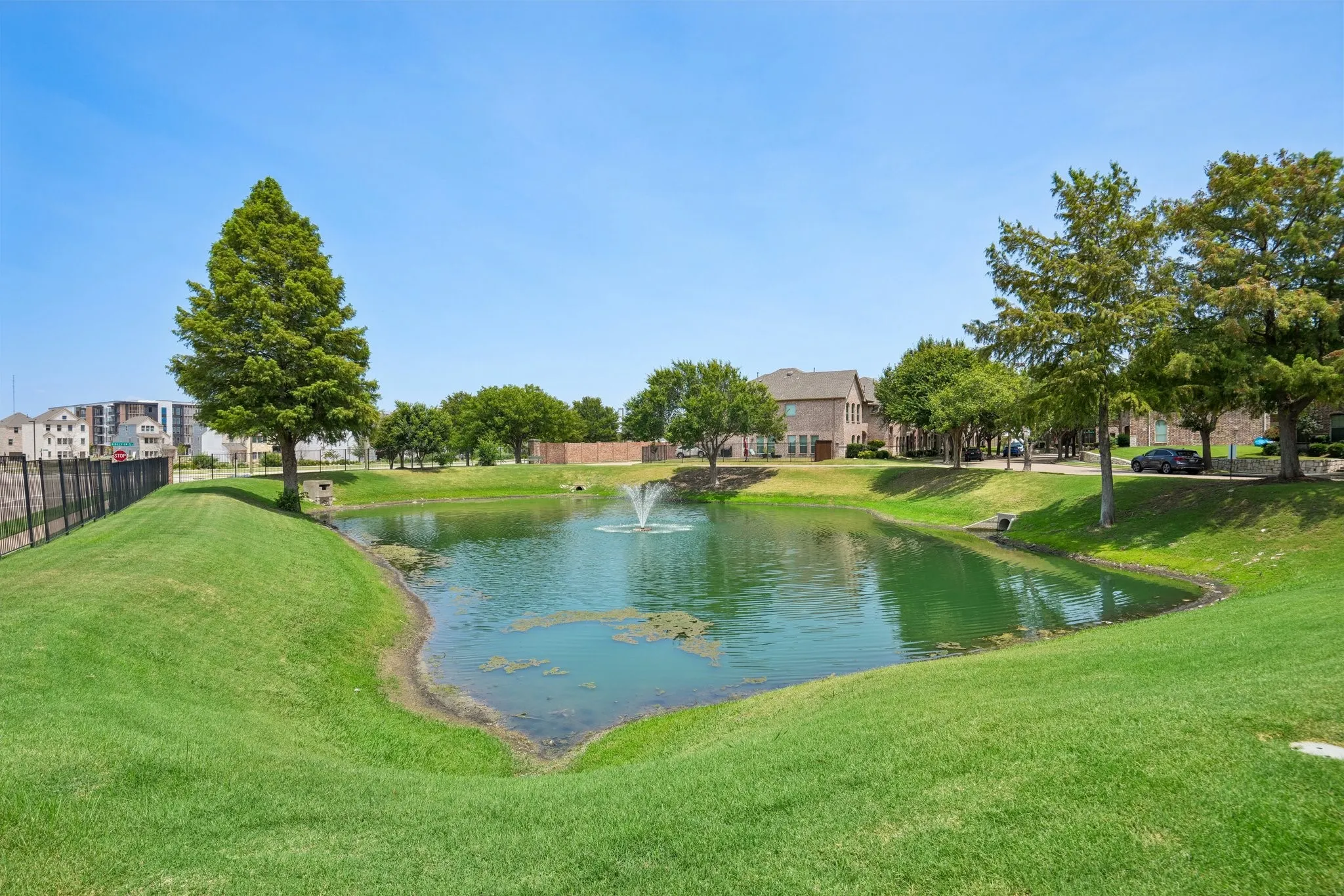 Single Family Residence For Sale in Collin County , 1809 Downing Street, Allen, Texas 75013, 3 Bedroom, 3 Bathroom, 2 Garage spaces, 2,212 Sqft, built in 2006, mls#21352062, Real Estate Agent in Allen, Homes For Sale in Collin county, Homes For Sale in Allen, Realtor in Allen Texas, Real Estate Brokerage Independent Realty Texas, Luminita Cordes Realtor