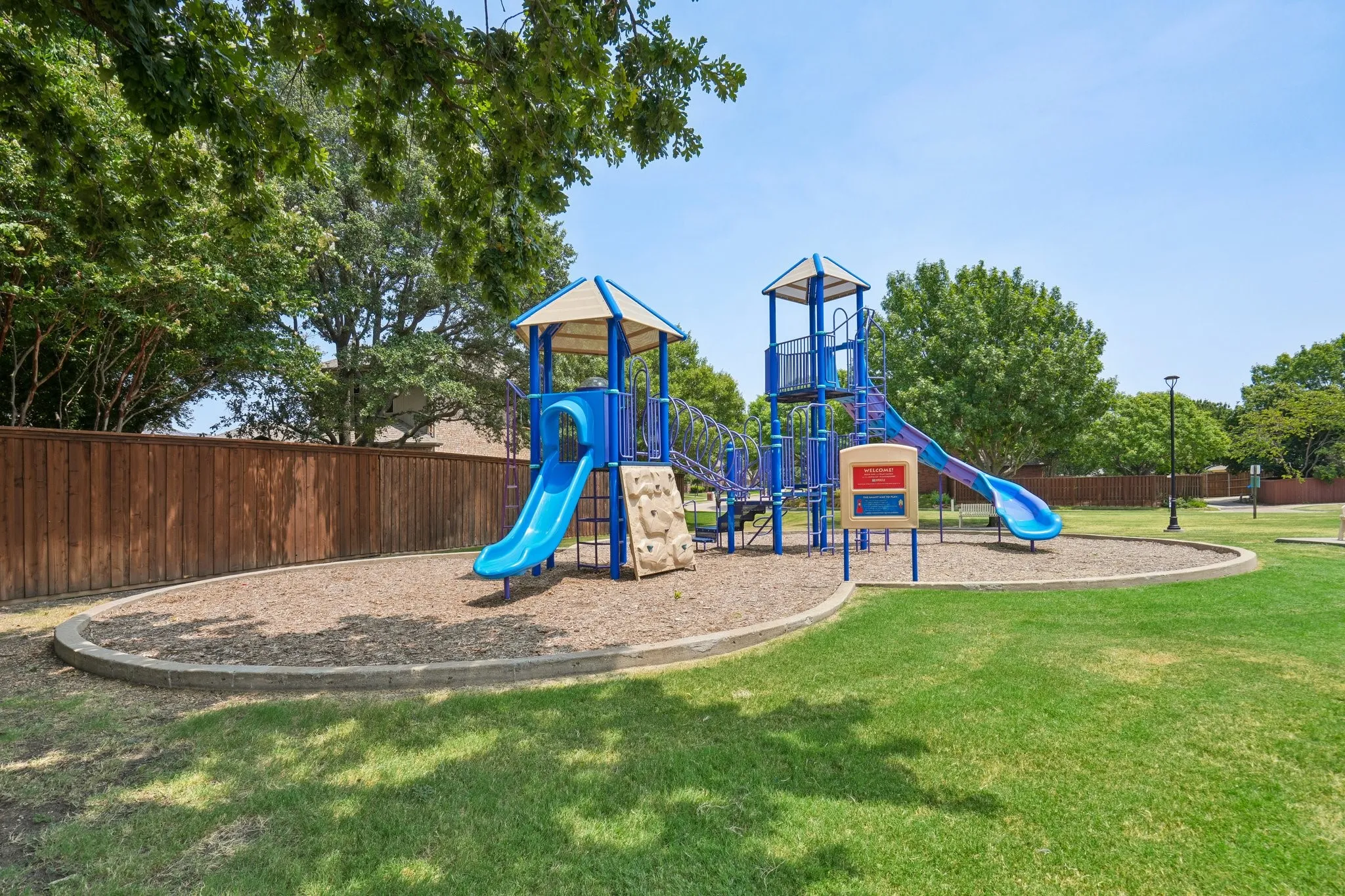 Single Family Residence For Sale in Collin County , 1809 Downing Street, Allen, Texas 75013, 3 Bedroom, 3 Bathroom, 2 Garage spaces, 2,212 Sqft, built in 2006, mls#21352062, Real Estate Agent in Allen, Homes For Sale in Collin county, Homes For Sale in Allen, Realtor in Allen Texas, Real Estate Brokerage Independent Realty Texas, Luminita Cordes Realtor