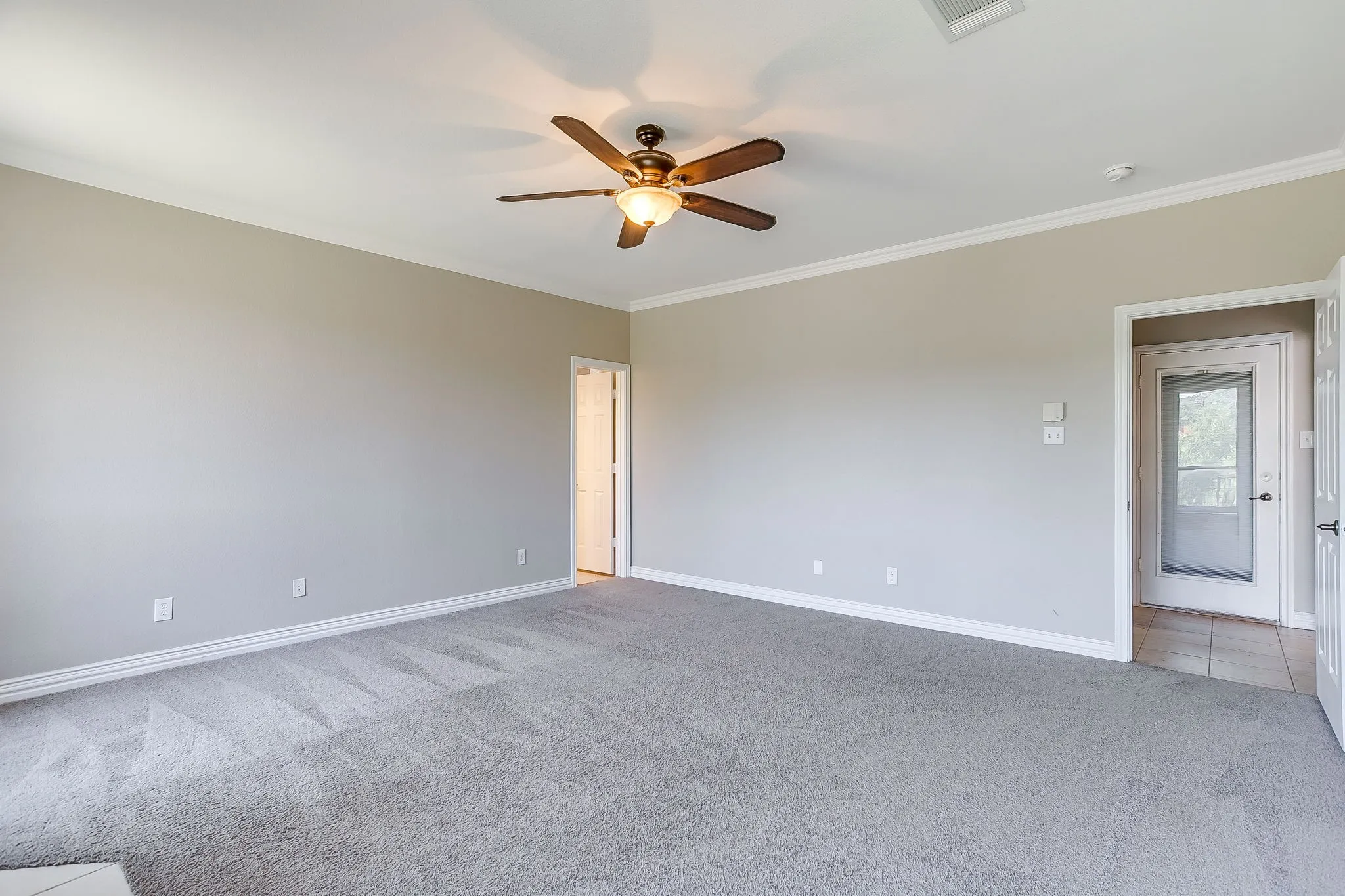 Single Family Residence For Sale in Parker County , 117 Danielle Drive, Hudson Oaks, Texas 76087, 4 Bedroom, 3 Bathroom, 3 Garage spaces, 2,650 Sqft, built in 2002, mls#21353270, Real Estate Agent in Hudson Oaks, Homes For Sale in Parker county, Homes For Sale in Hudson Oaks, Realtor in Hudson Oaks Texas, Real Estate Brokerage Independent Realty Texas, Luminita Cordes Realtor