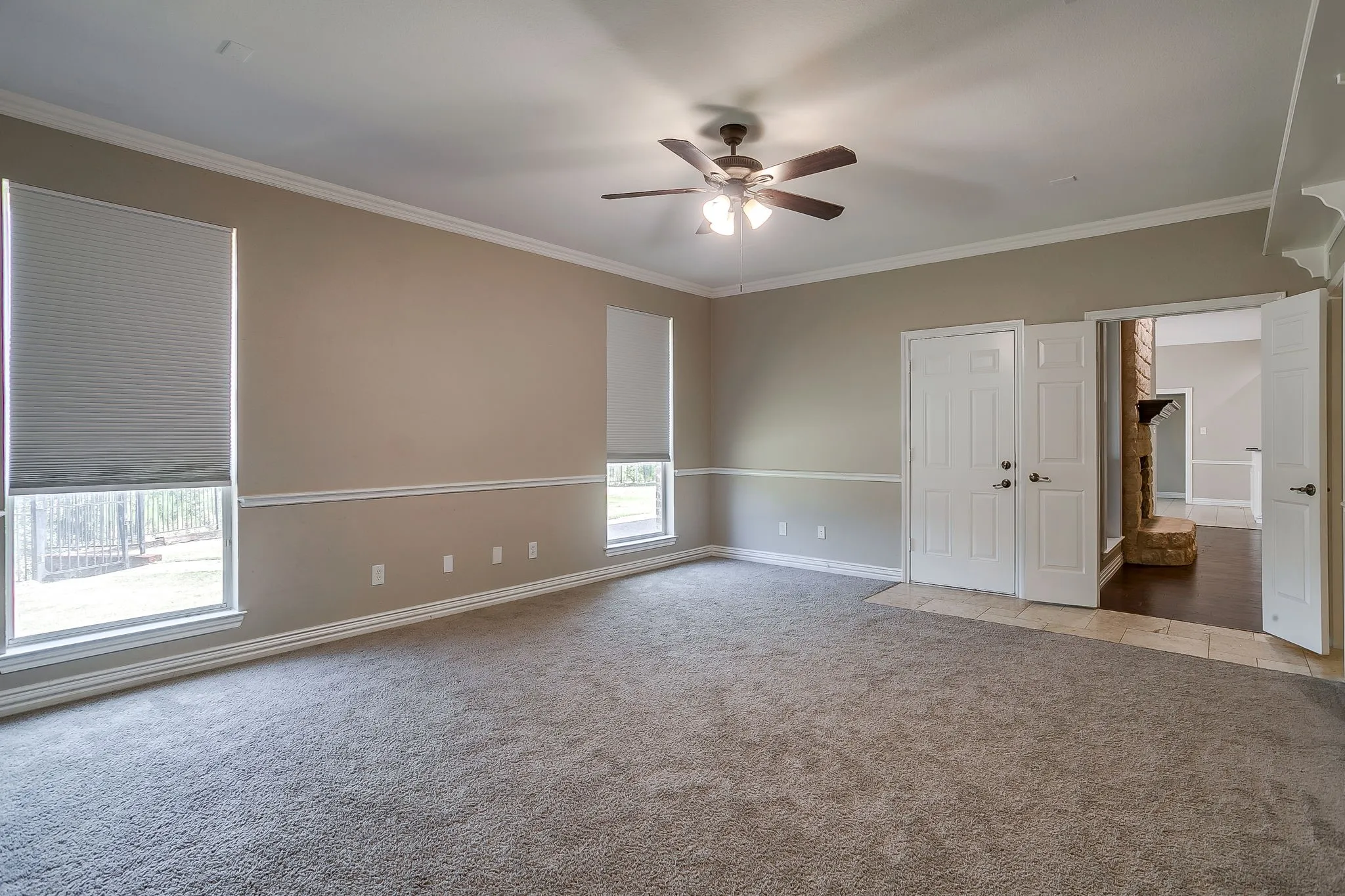 Single Family Residence For Sale in Parker County , 117 Danielle Drive, Hudson Oaks, Texas 76087, 4 Bedroom, 3 Bathroom, 3 Garage spaces, 2,650 Sqft, built in 2002, mls#21353270, Real Estate Agent in Hudson Oaks, Homes For Sale in Parker county, Homes For Sale in Hudson Oaks, Realtor in Hudson Oaks Texas, Real Estate Brokerage Independent Realty Texas, Luminita Cordes Realtor