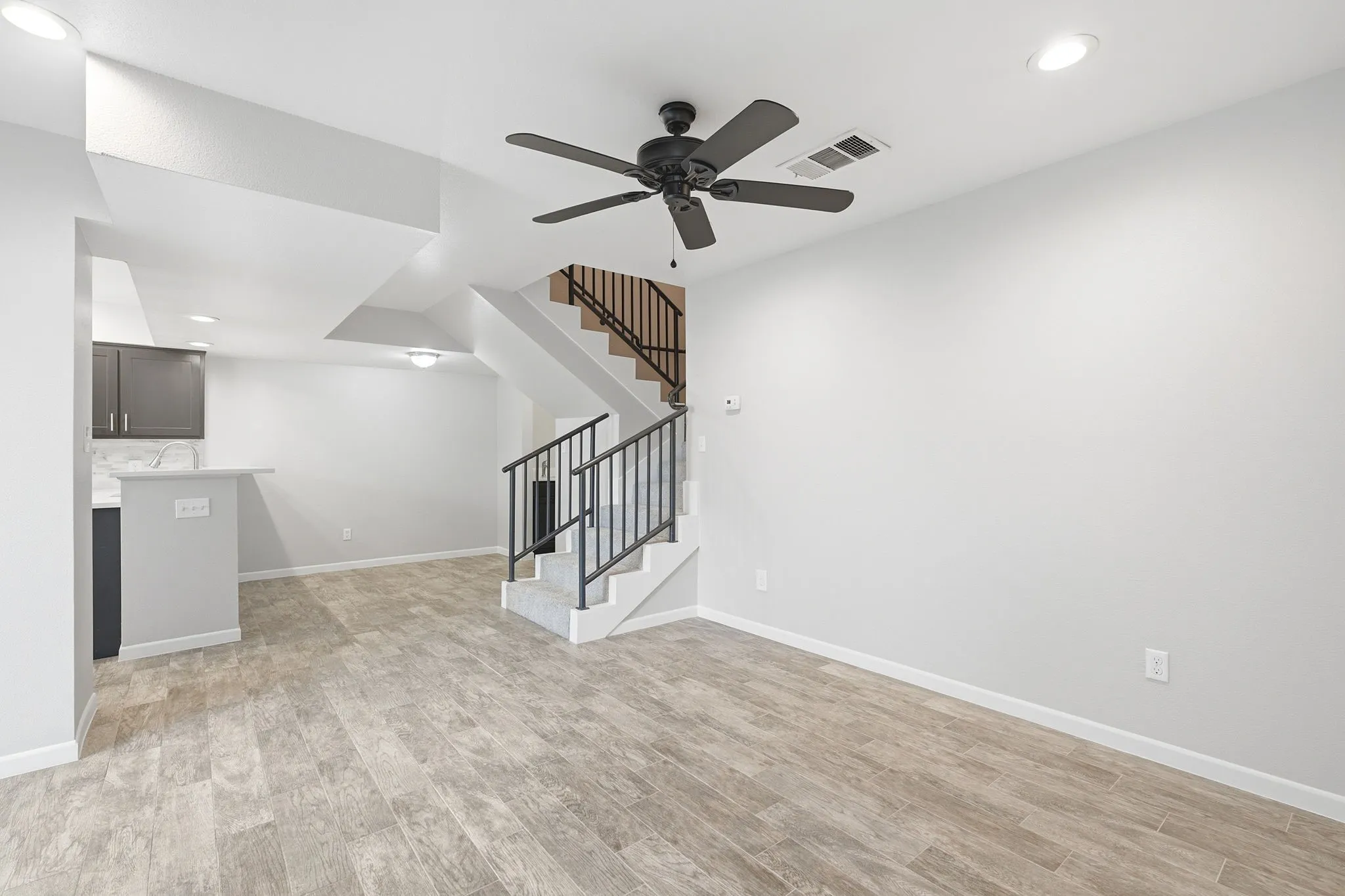 Condominium For Sale in Dallas County , 333 Melrose Drive 31D, Richardson, Texas 75080, 2 Bedroom, 2 Bathroom, Garage spaces, 1,377 Sqft, built in 2017, mls#21353046, Real Estate Agent in Richardson, Homes For Sale in Dallas county, Homes For Sale in Richardson, Realtor in Richardson Texas, Real Estate Brokerage Independent Realty Texas, Luminita Cordes Realtor