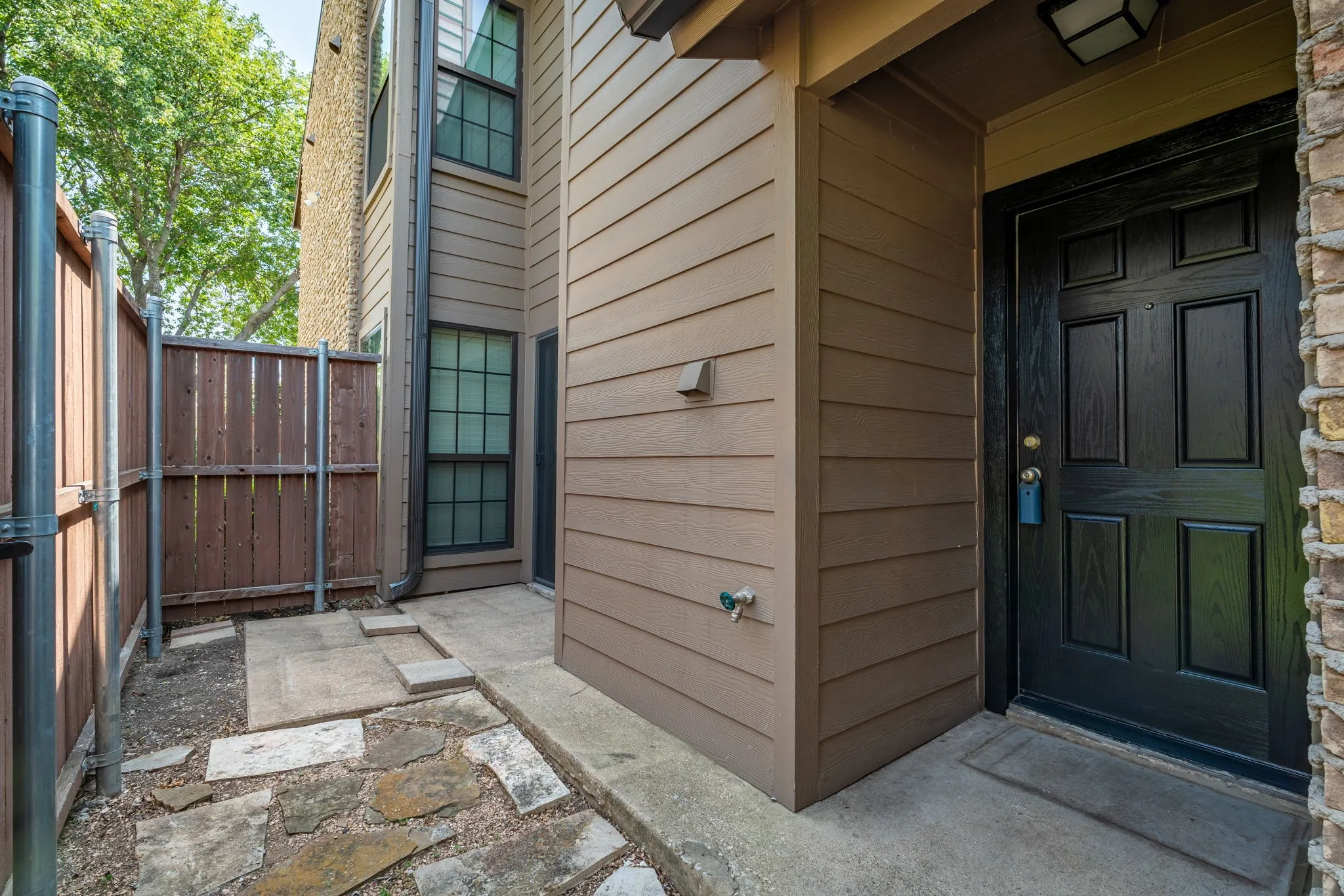 Condominium For Sale in Dallas County , 333 Melrose Drive 31D, Richardson, Texas 75080, 2 Bedroom, 2 Bathroom, Garage spaces, 1,377 Sqft, built in 2017, mls#21353046, Real Estate Agent in Richardson, Homes For Sale in Dallas county, Homes For Sale in Richardson, Realtor in Richardson Texas, Real Estate Brokerage Independent Realty Texas, Luminita Cordes Realtor