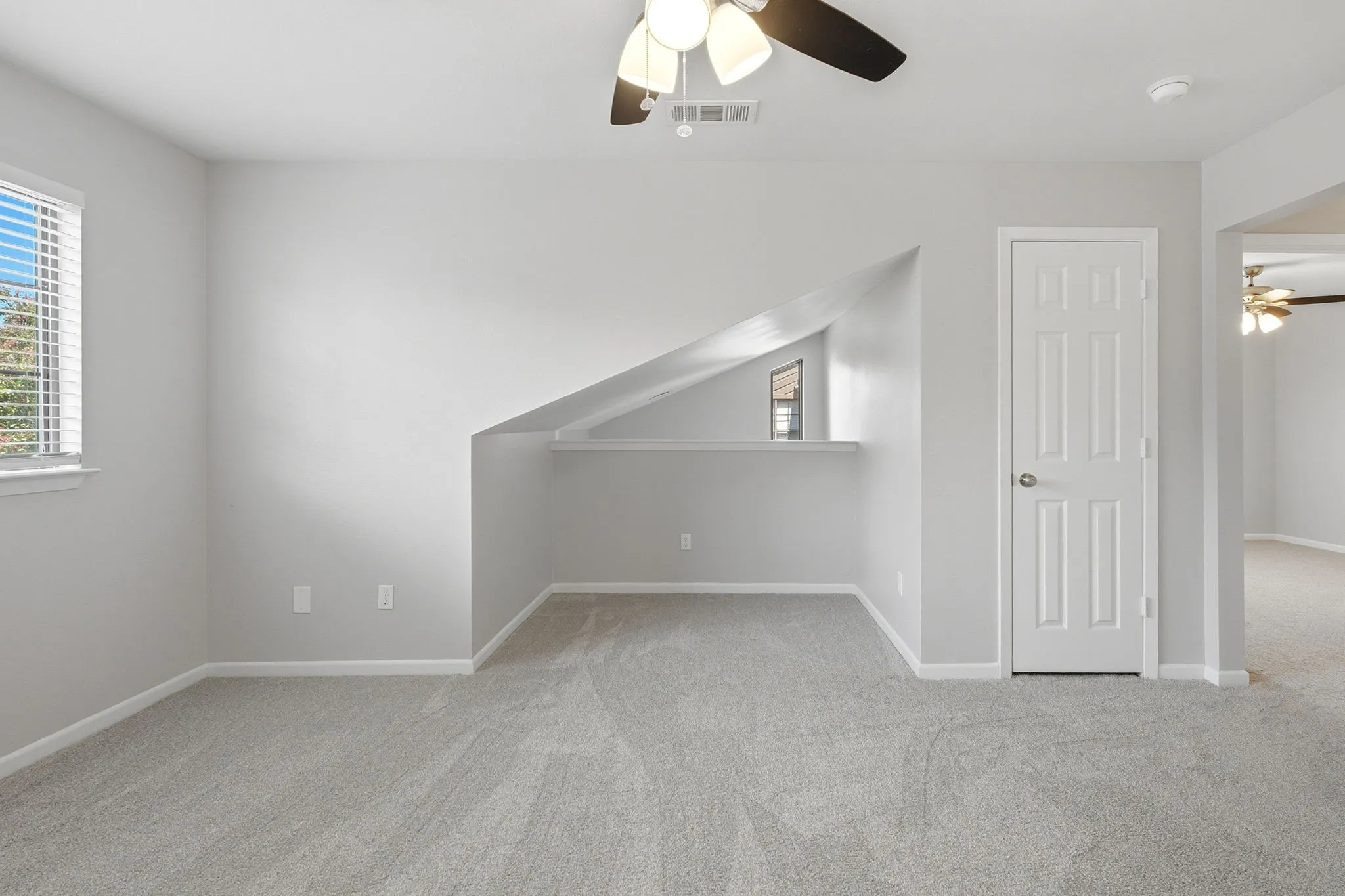 Condominium For Sale in Dallas County , 333 Melrose Drive 31D, Richardson, Texas 75080, 2 Bedroom, 2 Bathroom, Garage spaces, 1,377 Sqft, built in 2017, mls#21353046, Real Estate Agent in Richardson, Homes For Sale in Dallas county, Homes For Sale in Richardson, Realtor in Richardson Texas, Real Estate Brokerage Independent Realty Texas, Luminita Cordes Realtor
