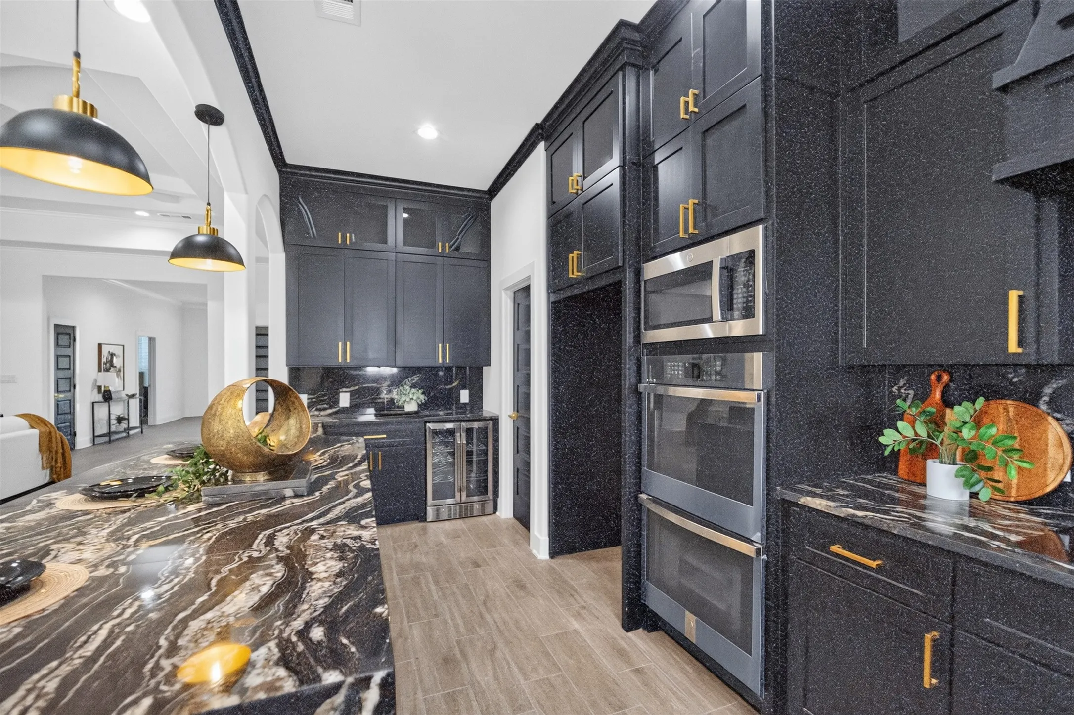 Entry to kitchen