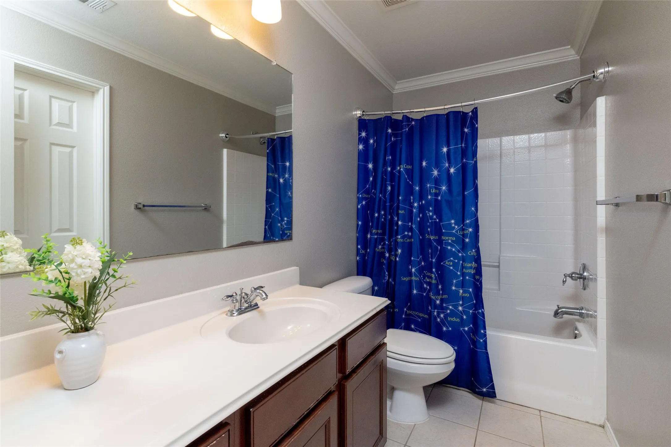 Single Family Residence For Sale in Denton County , 15647 Gatehouse Drive, Fort Worth, Texas 76262, 4 Bedroom, 4 Bathroom, 3 Garage spaces, 3,278 Sqft, built in 2008, mls#21351528, Real Estate Agent in Fort Worth, Homes For Sale in Denton county, Homes For Sale in Fort Worth, Realtor in Fort Worth Texas, Real Estate Brokerage Independent Realty Texas, Luminita Cordes Realtor