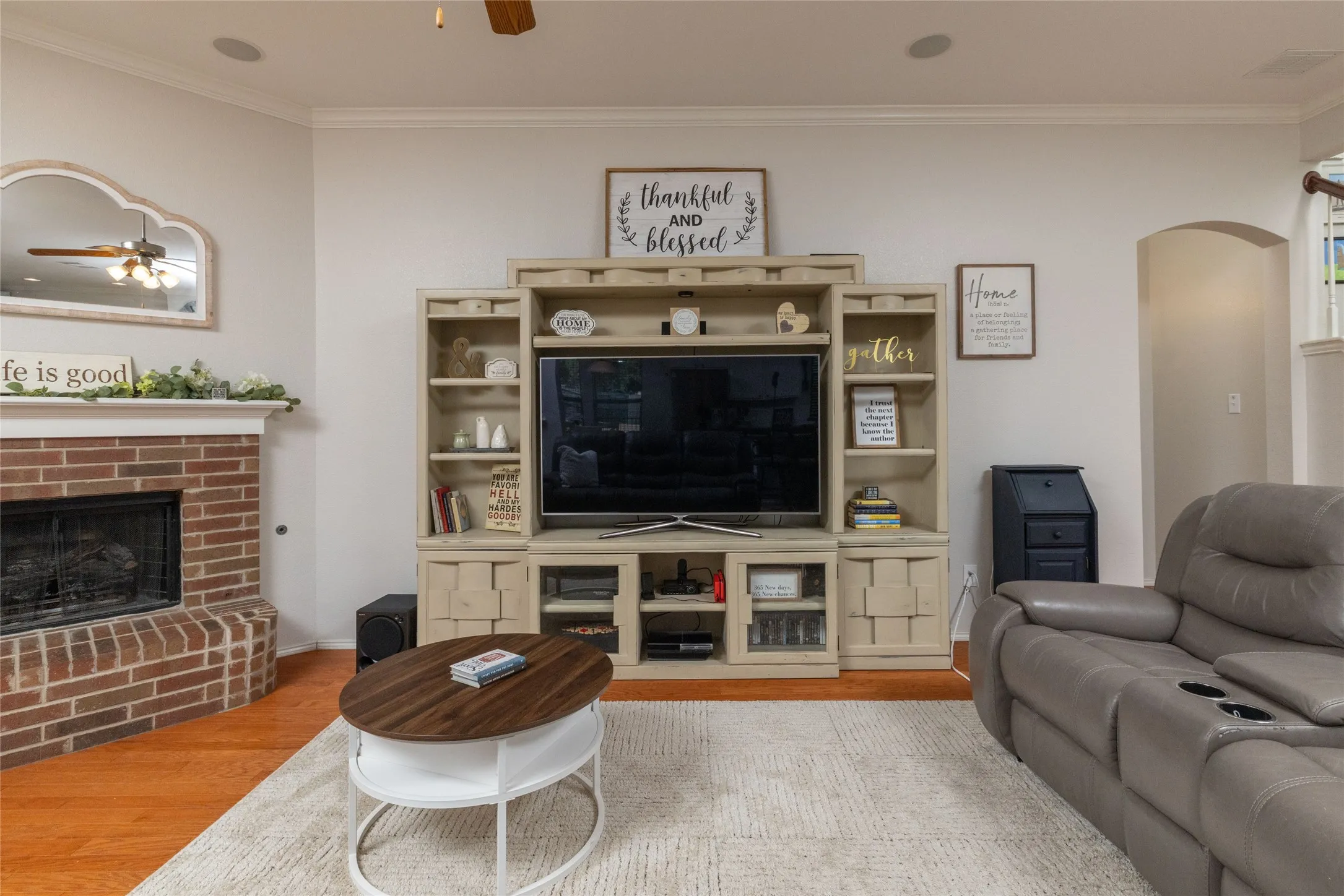 Single Family Residence For Sale in Denton County , 15647 Gatehouse Drive, Fort Worth, Texas 76262, 4 Bedroom, 4 Bathroom, 3 Garage spaces, 3,278 Sqft, built in 2008, mls#21351528, Real Estate Agent in Fort Worth, Homes For Sale in Denton county, Homes For Sale in Fort Worth, Realtor in Fort Worth Texas, Real Estate Brokerage Independent Realty Texas, Luminita Cordes Realtor