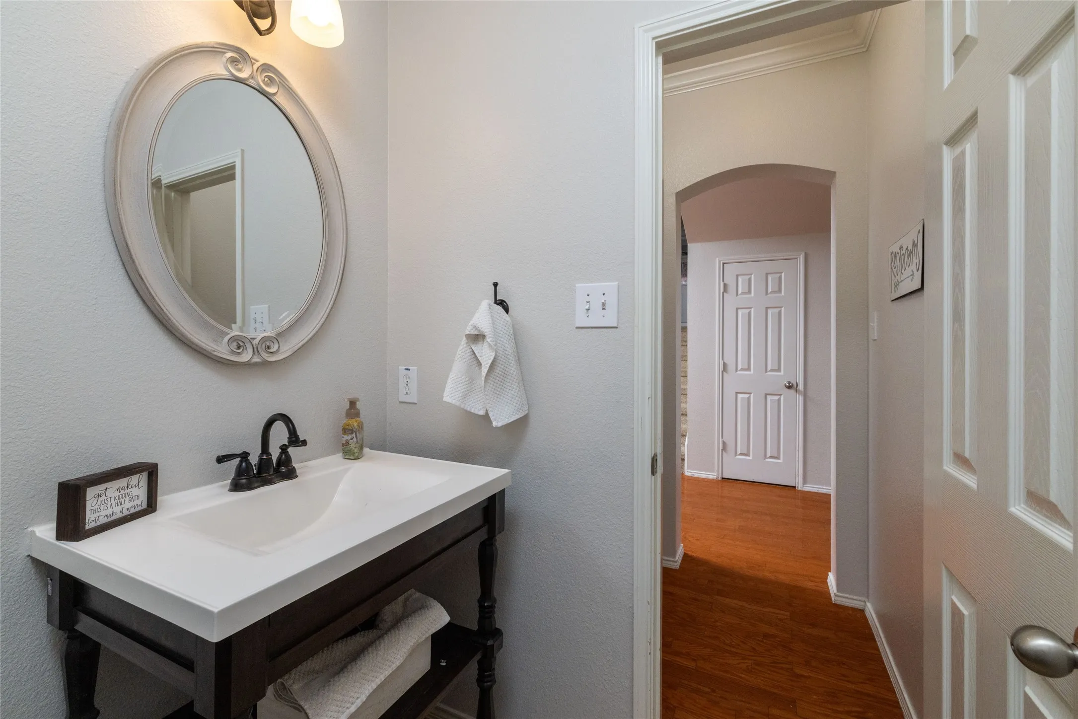 Single Family Residence For Sale in Denton County , 15647 Gatehouse Drive, Fort Worth, Texas 76262, 4 Bedroom, 4 Bathroom, 3 Garage spaces, 3,278 Sqft, built in 2008, mls#21351528, Real Estate Agent in Fort Worth, Homes For Sale in Denton county, Homes For Sale in Fort Worth, Realtor in Fort Worth Texas, Real Estate Brokerage Independent Realty Texas, Luminita Cordes Realtor