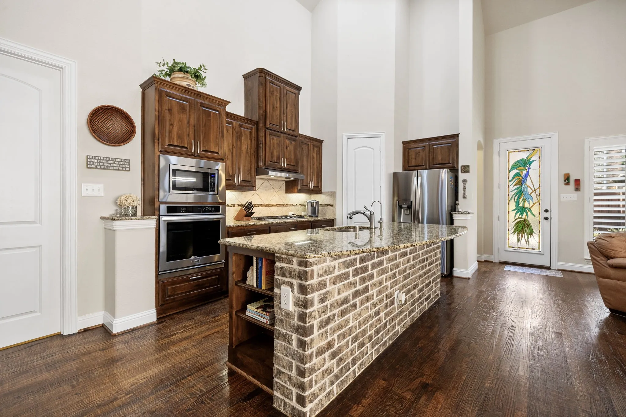 Single Family Residence For Sale in Denton County , 3504 Ashley Gardens, The Colony, Texas 75056, 3 Bedroom, 2 Bathroom, 2 Garage spaces, 2,403 Sqft, built in 2013, mls#21353287, Real Estate Agent in The Colony, Homes For Sale in Denton county, Homes For Sale in The Colony, Realtor in The Colony Texas, Real Estate Brokerage Independent Realty Texas, Luminita Cordes Realtor