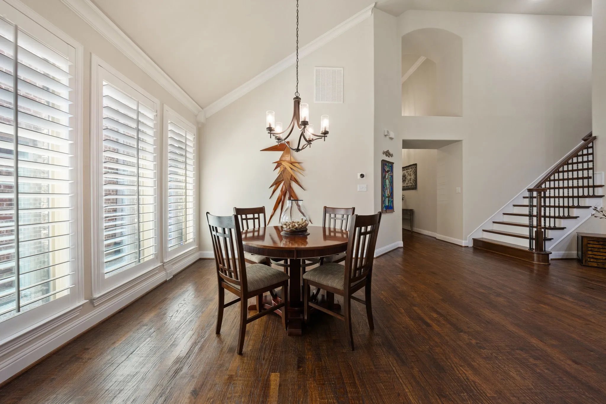 Single Family Residence For Sale in Denton County , 3504 Ashley Gardens, The Colony, Texas 75056, 3 Bedroom, 2 Bathroom, 2 Garage spaces, 2,403 Sqft, built in 2013, mls#21353287, Real Estate Agent in The Colony, Homes For Sale in Denton county, Homes For Sale in The Colony, Realtor in The Colony Texas, Real Estate Brokerage Independent Realty Texas, Luminita Cordes Realtor