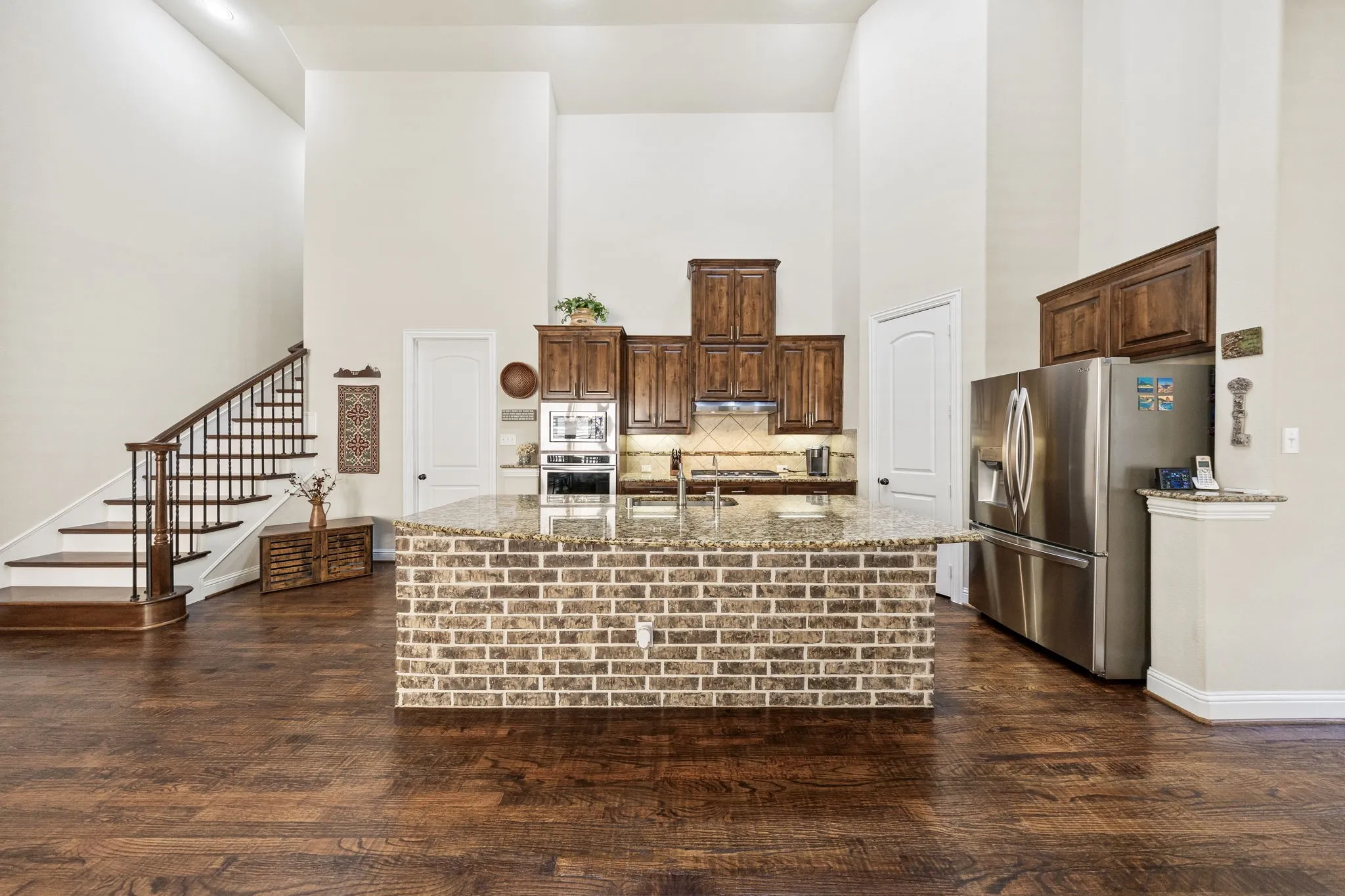 Single Family Residence For Sale in Denton County , 3504 Ashley Gardens, The Colony, Texas 75056, 3 Bedroom, 2 Bathroom, 2 Garage spaces, 2,403 Sqft, built in 2013, mls#21353287, Real Estate Agent in The Colony, Homes For Sale in Denton county, Homes For Sale in The Colony, Realtor in The Colony Texas, Real Estate Brokerage Independent Realty Texas, Luminita Cordes Realtor
