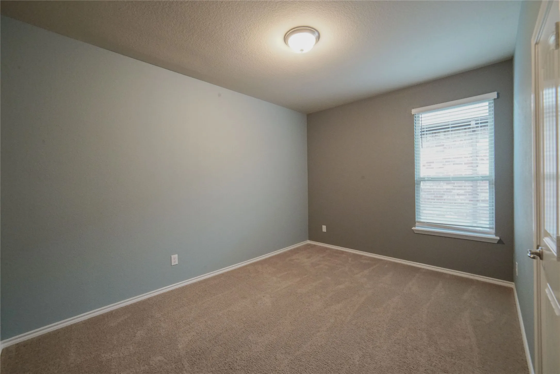 Single Family Residence For Rent in Denton County , 4004 Stone Trail Drive, Denton, Texas 76210, 4 Bedroom, 2 Bathroom, 2 Garage spaces, 1,820 Sqft, built in 2017, mls#21351465, Real Estate Agent in Denton, Homes For Rent in Denton county, Homes For Rent in Denton, Realtor in Denton Texas, Real Estate Brokerage Independent Realty Texas, Luminita Cordes Realtor