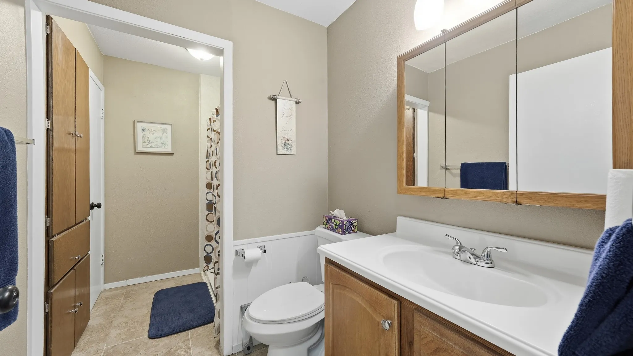 Single Family Residence For Sale in Hood County , 3904 Winding Way, Granbury, Texas 76049, 2 Bedroom, 2 Bathroom, 1 Garage spaces, 1,662 Sqft, built in 1978, mls#21351940, Real Estate Agent in Granbury, Homes For Sale in Hood county, Homes For Sale in Granbury, Realtor in Granbury Texas, Real Estate Brokerage Independent Realty Texas, Luminita Cordes Realtor
