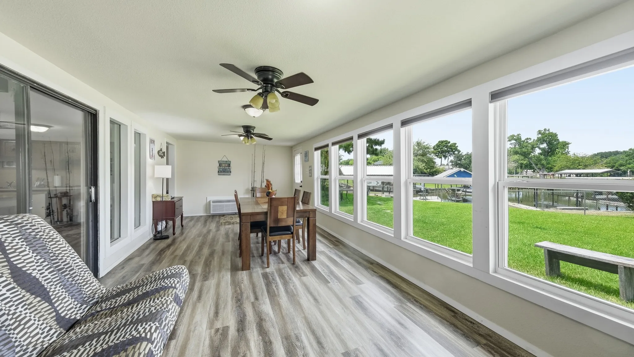 Single Family Residence For Sale in Hood County , 3904 Winding Way, Granbury, Texas 76049, 2 Bedroom, 2 Bathroom, 1 Garage spaces, 1,662 Sqft, built in 1978, mls#21351940, Real Estate Agent in Granbury, Homes For Sale in Hood county, Homes For Sale in Granbury, Realtor in Granbury Texas, Real Estate Brokerage Independent Realty Texas, Luminita Cordes Realtor