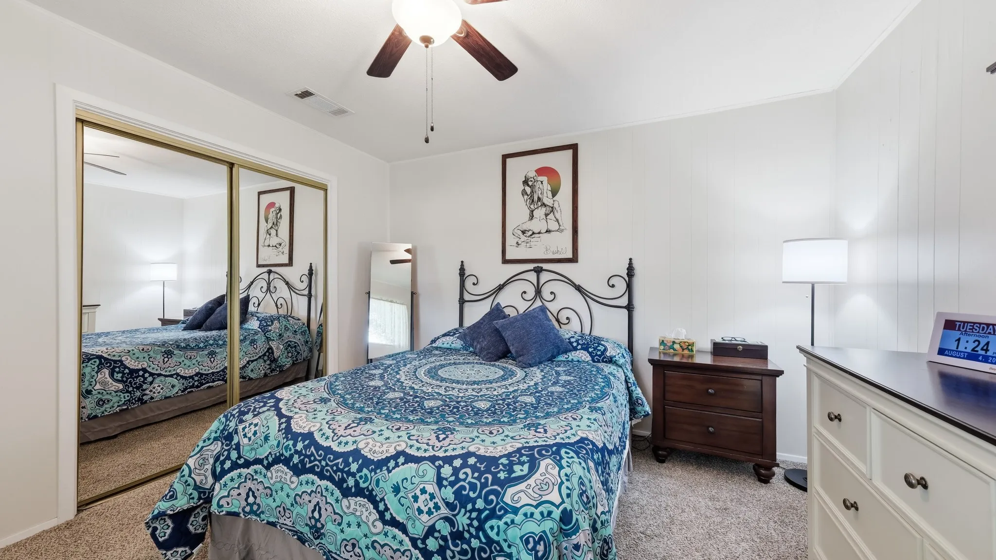 Single Family Residence For Sale in Hood County , 3904 Winding Way, Granbury, Texas 76049, 2 Bedroom, 2 Bathroom, 1 Garage spaces, 1,662 Sqft, built in 1978, mls#21351940, Real Estate Agent in Granbury, Homes For Sale in Hood county, Homes For Sale in Granbury, Realtor in Granbury Texas, Real Estate Brokerage Independent Realty Texas, Luminita Cordes Realtor
