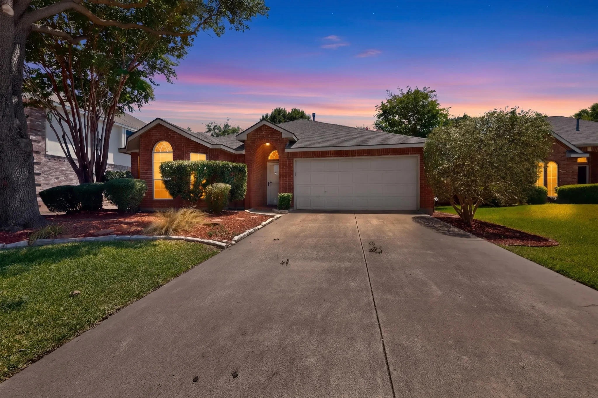 Single Family Residence For Rent in Collin County , 2312 London Drive, Plano, Texas 75025, 3 Bedroom, 2 Bathroom, 2 Garage spaces, 1,514 Sqft, built in 1994, mls#21352077, Real Estate Agent in Plano, Homes For Rent in Collin county, Homes For Rent in Plano, Realtor in Plano Texas, Real Estate Brokerage Independent Realty Texas, Luminita Cordes Realtor