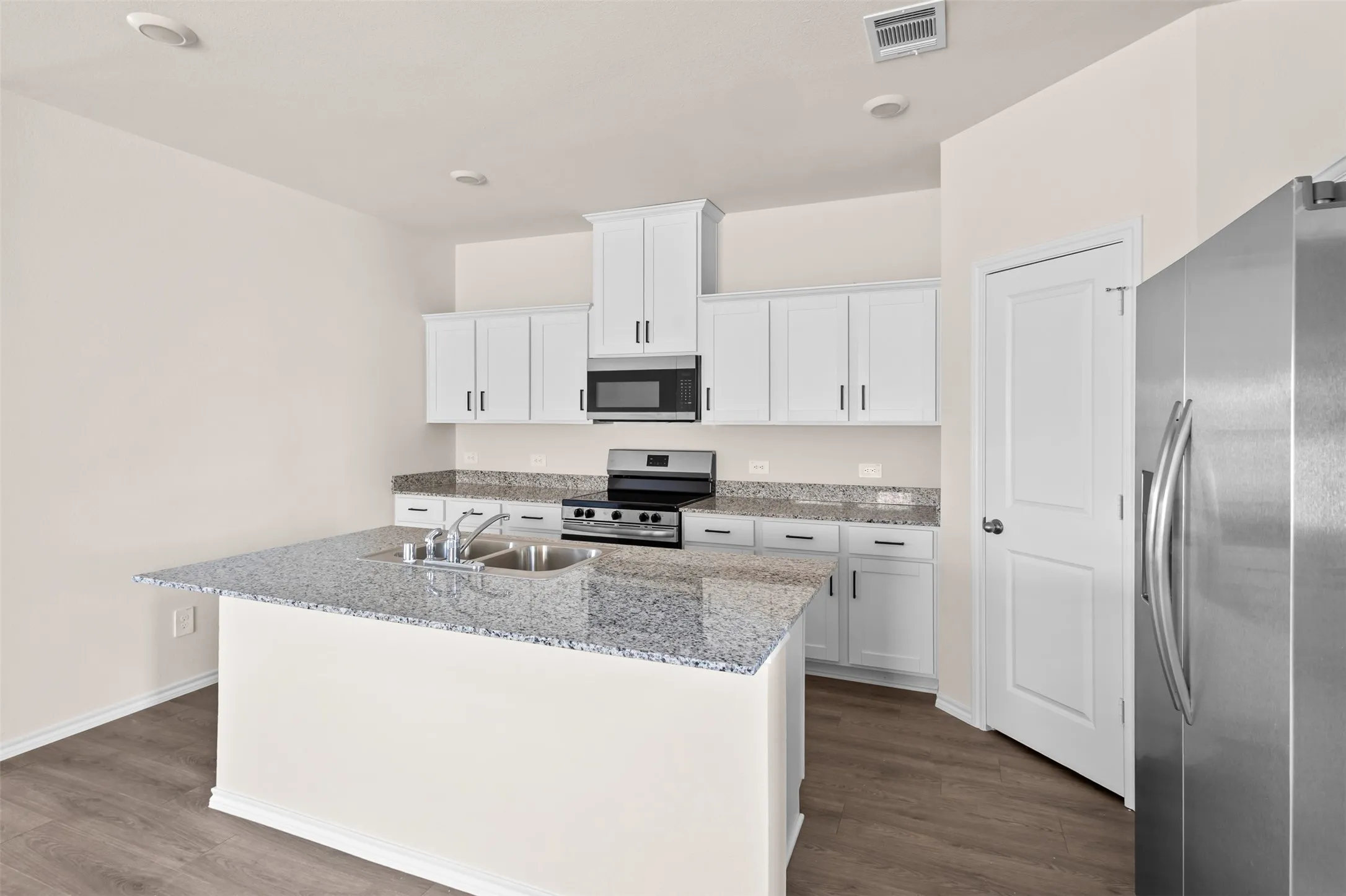 Single Family Residence For Rent in Grayson County , 4611 Carnation Drive, Sherman, Texas 75090, 4 Bedroom, 3 Bathroom, 2 Garage spaces, 2,378 Sqft, built in 2026, mls#21339168, Real Estate Agent in Sherman, Homes For Rent in Grayson county, Homes For Rent in Sherman, Realtor in Sherman Texas, Real Estate Brokerage Independent Realty Texas, Luminita Cordes Realtor