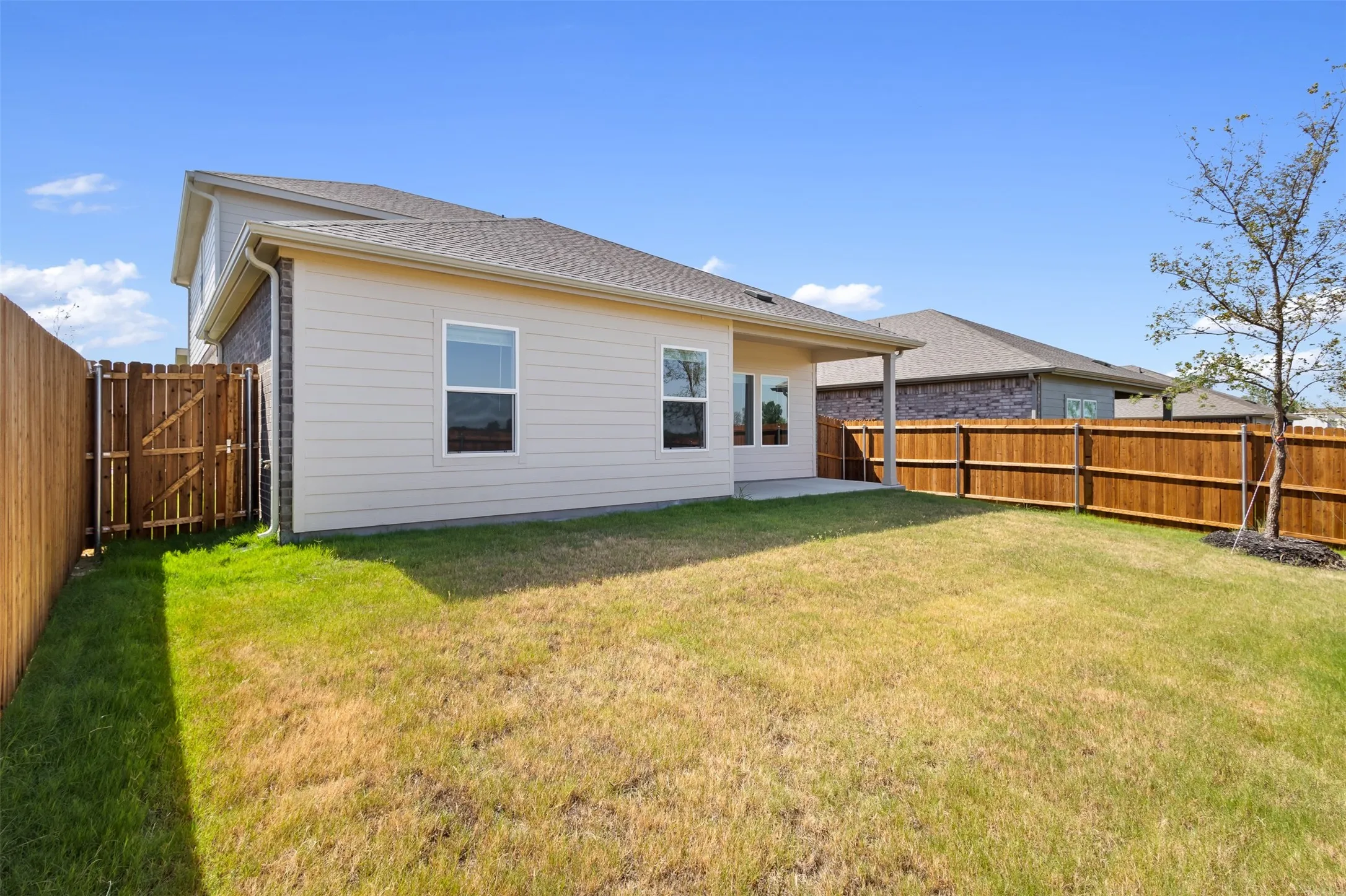 Single Family Residence For Rent in Grayson County , 4611 Carnation Drive, Sherman, Texas 75090, 4 Bedroom, 3 Bathroom, 2 Garage spaces, 2,378 Sqft, built in 2026, mls#21339168, Real Estate Agent in Sherman, Homes For Rent in Grayson county, Homes For Rent in Sherman, Realtor in Sherman Texas, Real Estate Brokerage Independent Realty Texas, Luminita Cordes Realtor