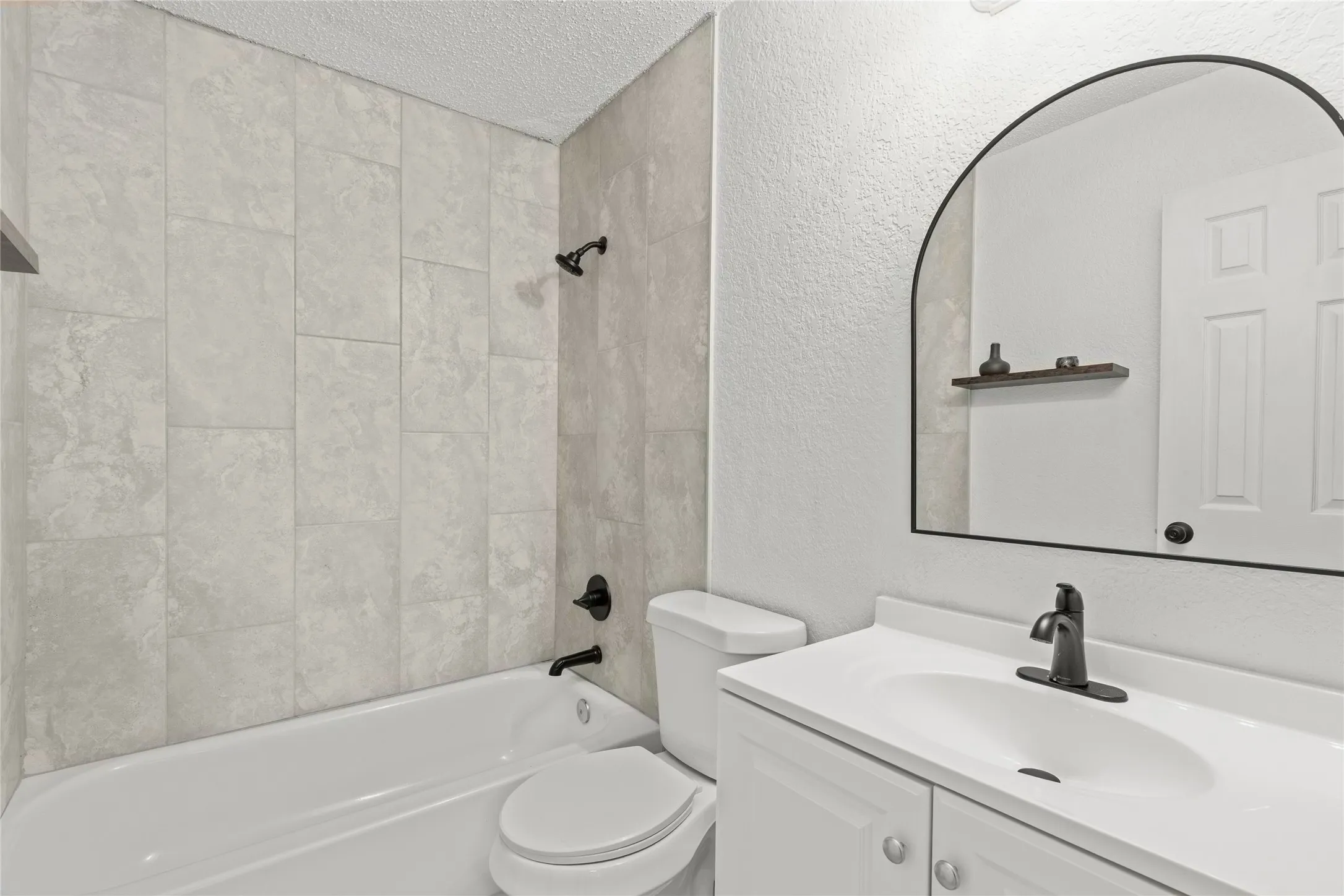 Single Family Residence For Sale in Dallas County , 2022 High Summit Drive, Garland, Texas 75041, 3 Bedroom, 2 Bathroom, 2 Garage spaces, 1,285 Sqft, built in 1984, mls#21344769, Real Estate Agent in Garland, Homes For Sale in Dallas county, Homes For Sale in Garland, Realtor in Garland Texas, Real Estate Brokerage Independent Realty Texas, Luminita Cordes Realtor