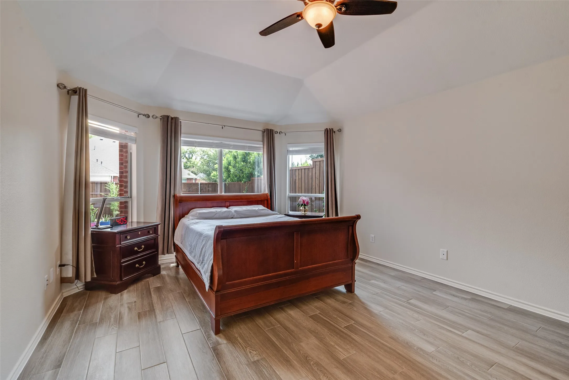 Single Family Residence For Sale in Denton County , 3610 Rodale Way, Dallas, Texas 75287, 3 Bedroom, 2 Bathroom, 2 Garage spaces, 1,553 Sqft, built in 1998, mls#21353304, Real Estate Agent in Dallas, Homes For Sale in Denton county, Homes For Sale in Dallas, Realtor in Dallas Texas, Real Estate Brokerage Independent Realty Texas, Luminita Cordes Realtor