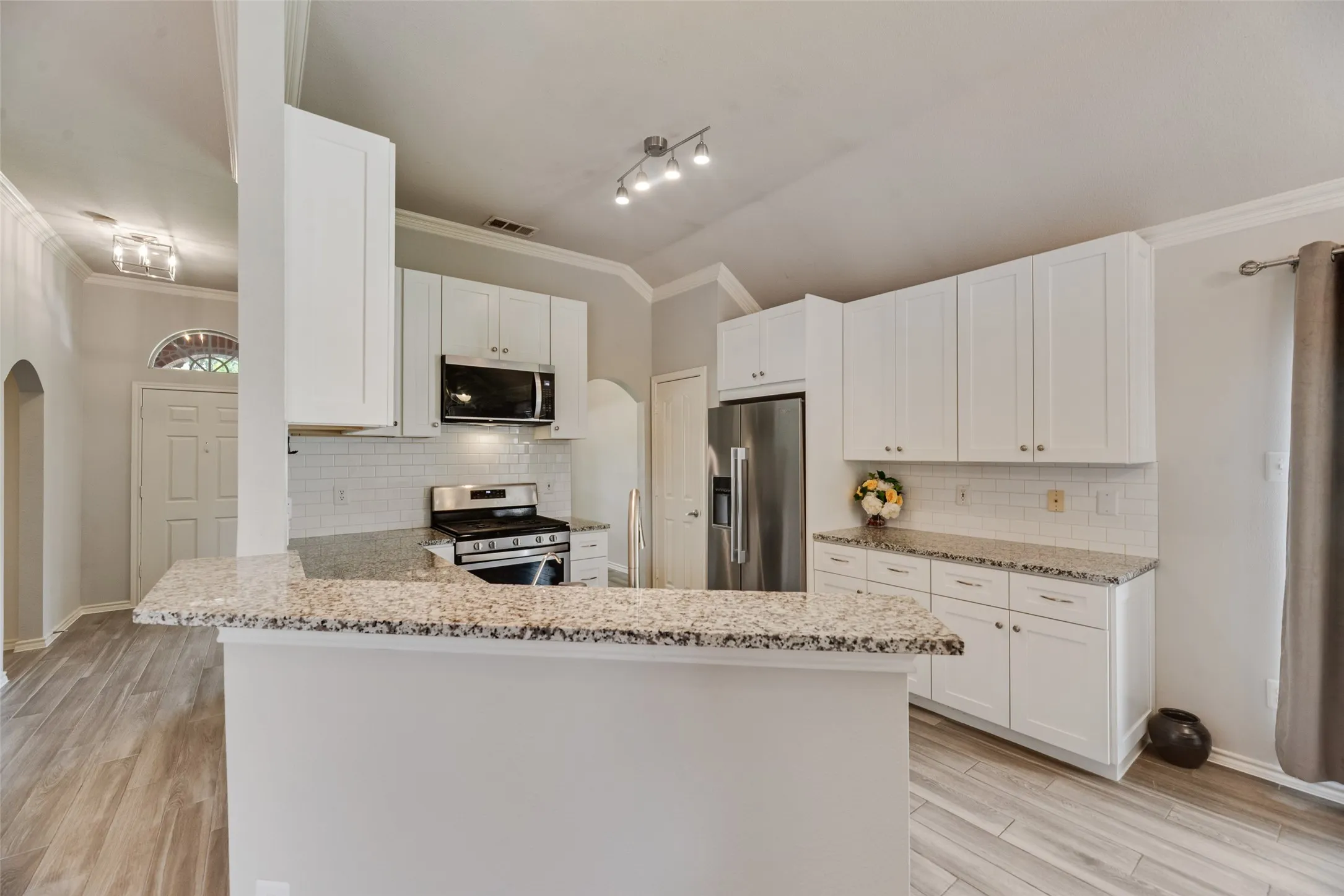 Single Family Residence For Sale in Denton County , 3610 Rodale Way, Dallas, Texas 75287, 3 Bedroom, 2 Bathroom, 2 Garage spaces, 1,553 Sqft, built in 1998, mls#21353304, Real Estate Agent in Dallas, Homes For Sale in Denton county, Homes For Sale in Dallas, Realtor in Dallas Texas, Real Estate Brokerage Independent Realty Texas, Luminita Cordes Realtor