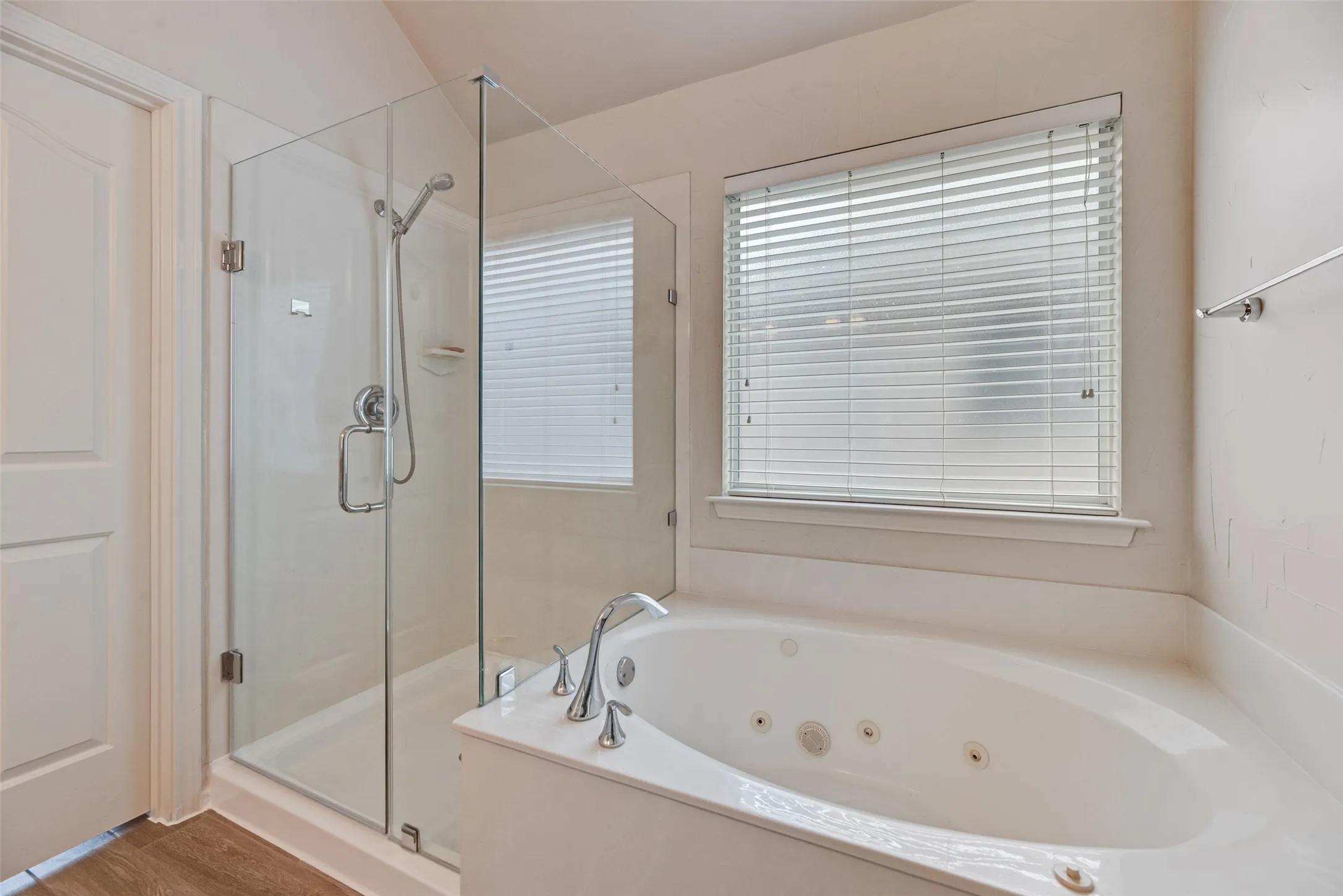 Single Family Residence For Sale in Denton County , 3610 Rodale Way, Dallas, Texas 75287, 3 Bedroom, 2 Bathroom, 2 Garage spaces, 1,553 Sqft, built in 1998, mls#21353304, Real Estate Agent in Dallas, Homes For Sale in Denton county, Homes For Sale in Dallas, Realtor in Dallas Texas, Real Estate Brokerage Independent Realty Texas, Luminita Cordes Realtor
