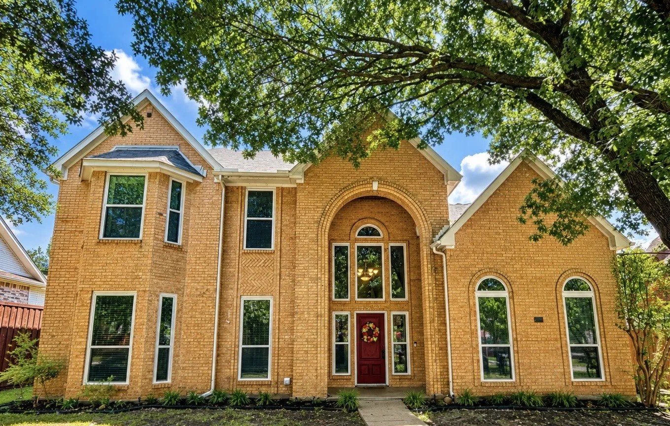 Single Family Residence For Sale in Collin County , 1720 Endicott Drive, Plano, Texas 75025, 4 Bedroom, 4 Bathroom, 2 Garage spaces, 3,463 Sqft, built in 1991, mls#21337955, Real Estate Agent in Plano, Homes For Sale in Collin county, Homes For Sale in Plano, Realtor in Plano Texas, Real Estate Brokerage Independent Realty Texas, Luminita Cordes Realtor