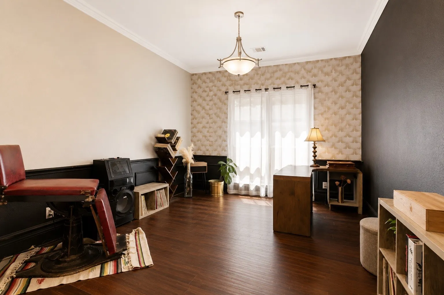 Formal Dining or Flex Room
